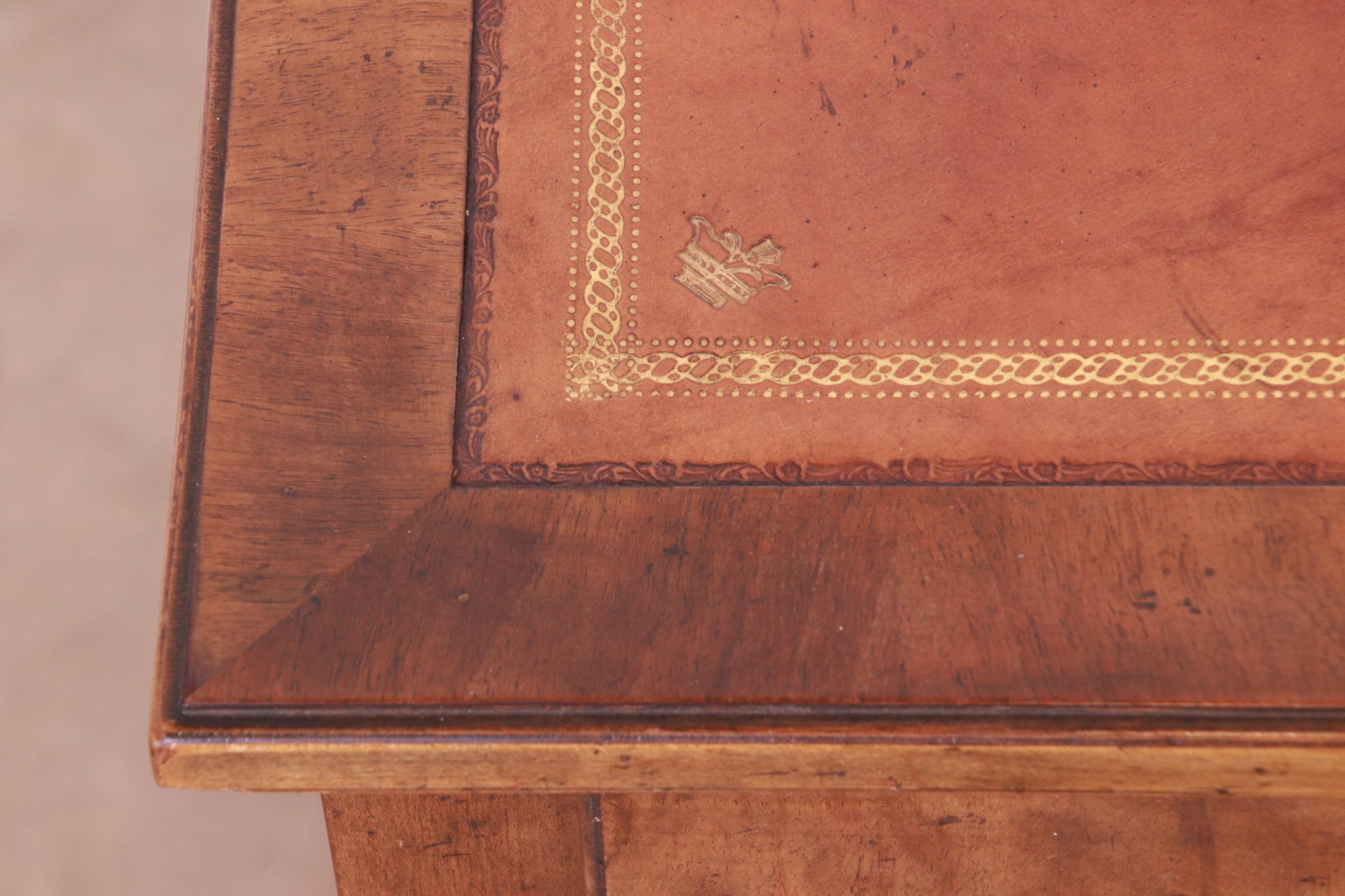 Baker Furniture Queen Anne Burled Walnut Leather Top Desk 8