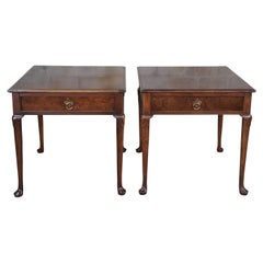 Baker Möbel Queen Anne Noppen Nussbaum Beistelltische Nachttische Pair Vintage