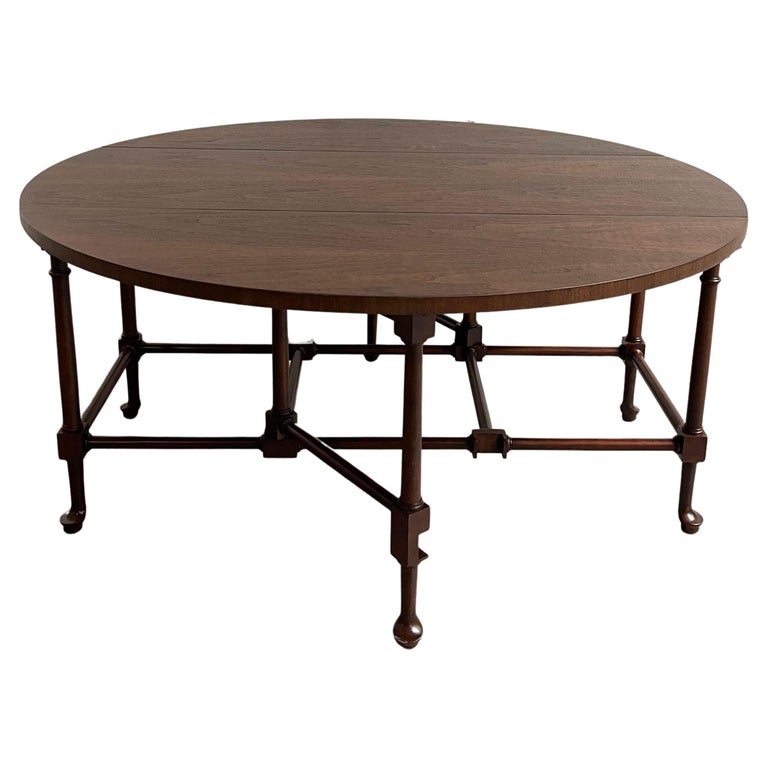 Baker Furniture Queen Anne Style Drop Leaf Coffee Table For Sale at 1stDibs