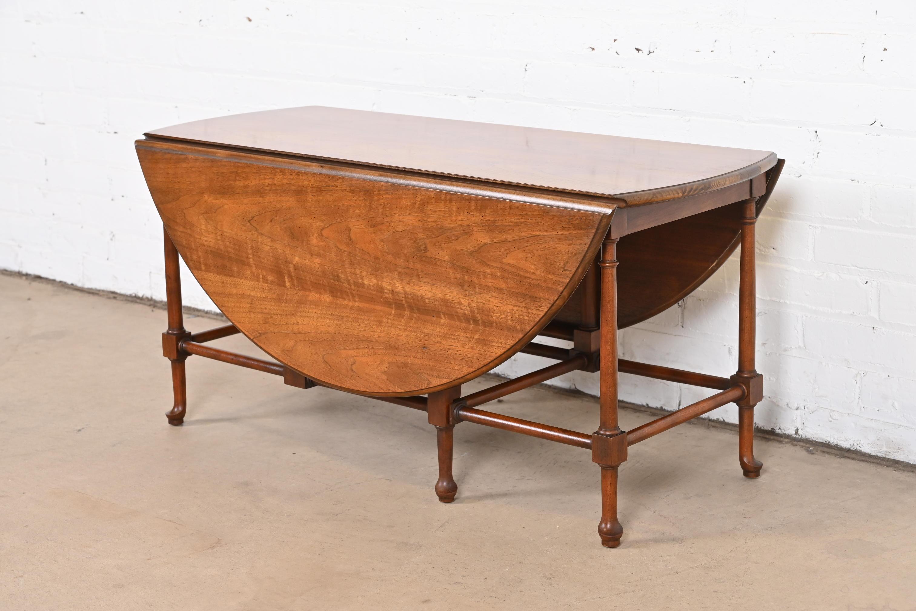 Baker Furniture Queen Anne Walnut Drop Leaf Coffee Table For Sale 3