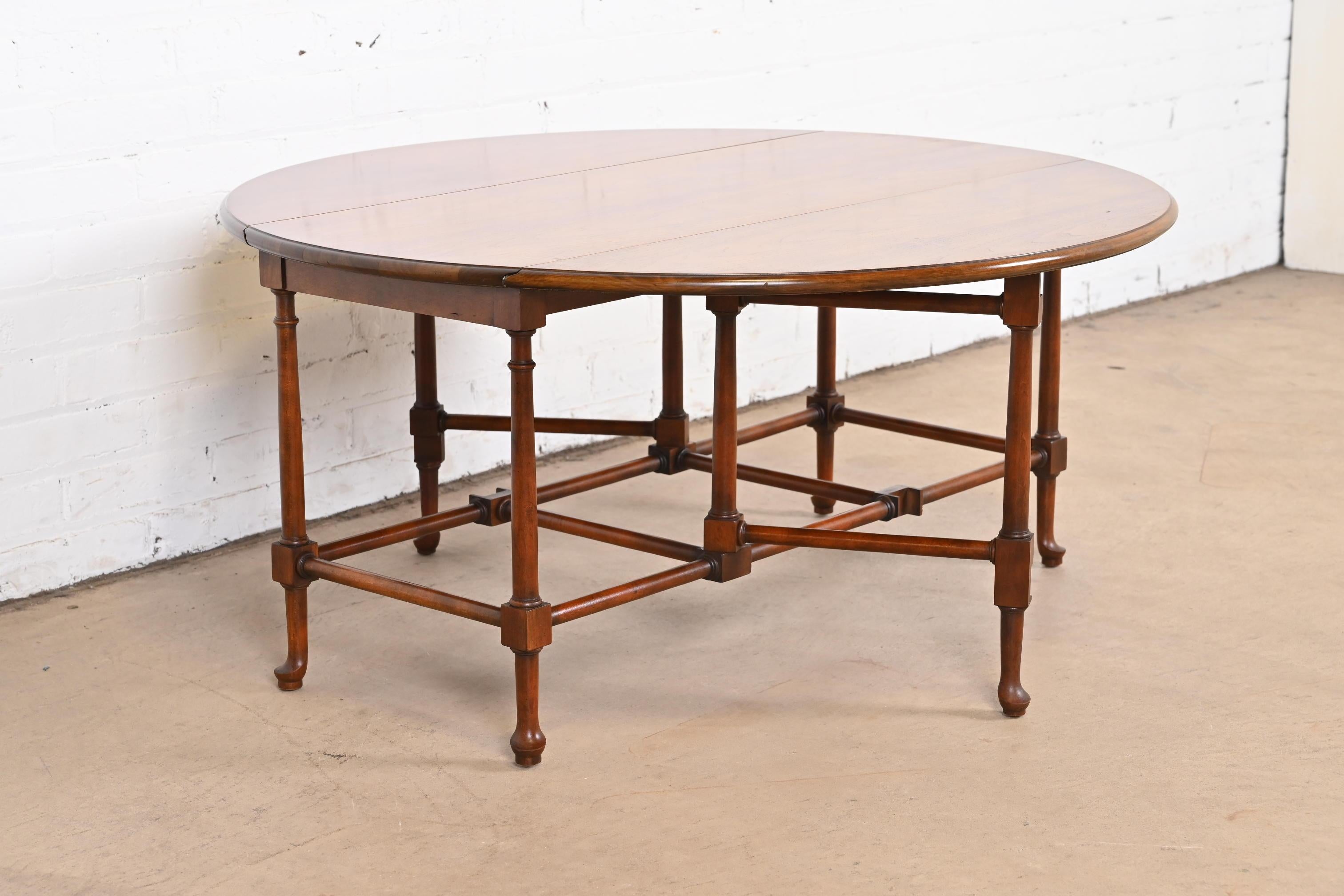 Baker Furniture Queen Anne Walnut Drop Leaf Coffee Table For Sale 8