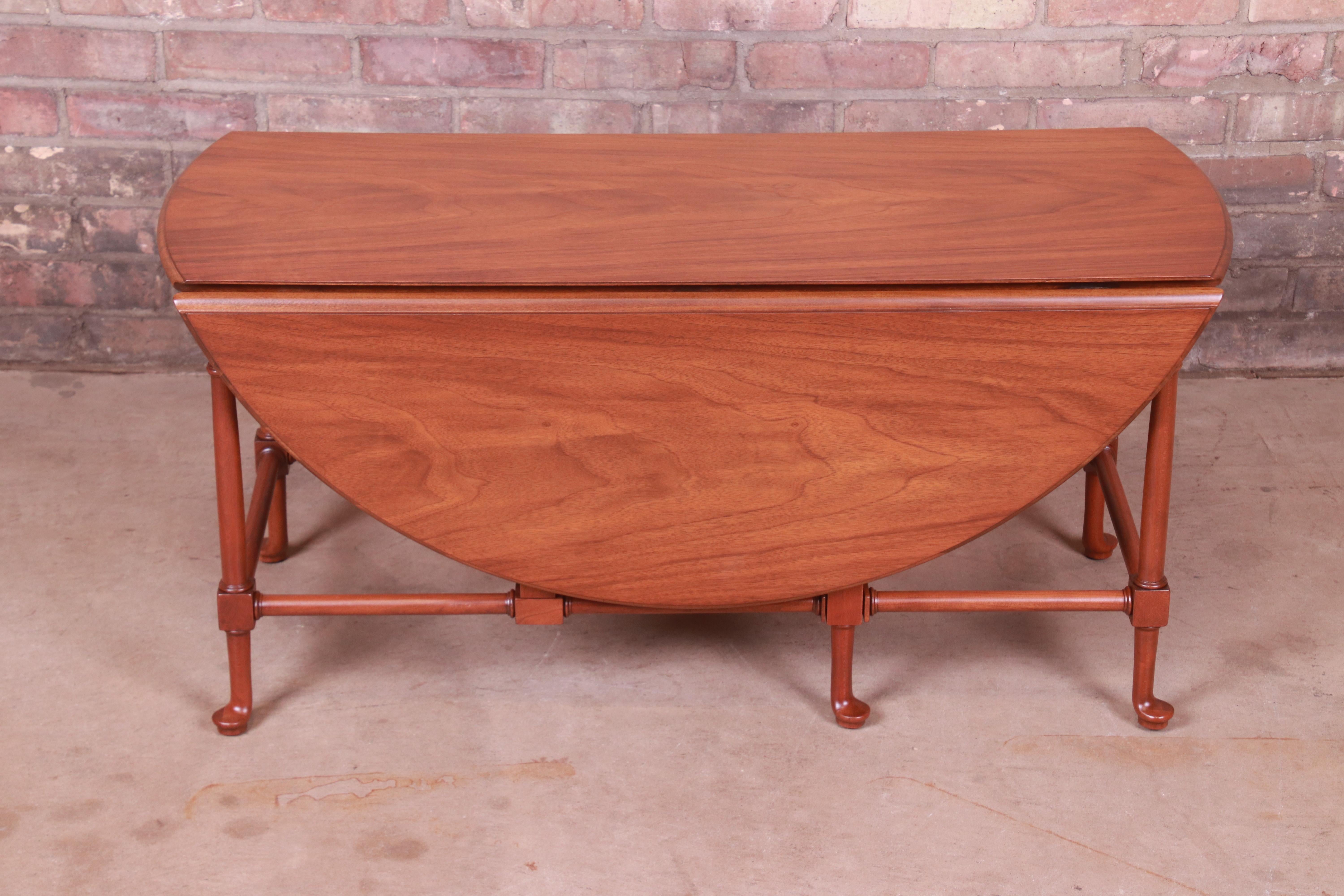 Baker Furniture Queen Anne Walnut Drop Leaf Coffee Table, Newly Refinished For Sale 6