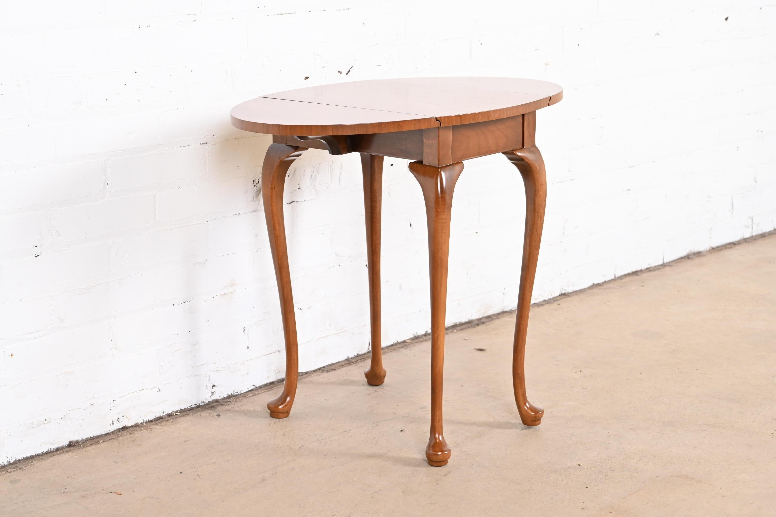 Baker Furniture Queen Anne Walnut Petite Drop Leaf Tea Table, Newly Refinished For Sale 1