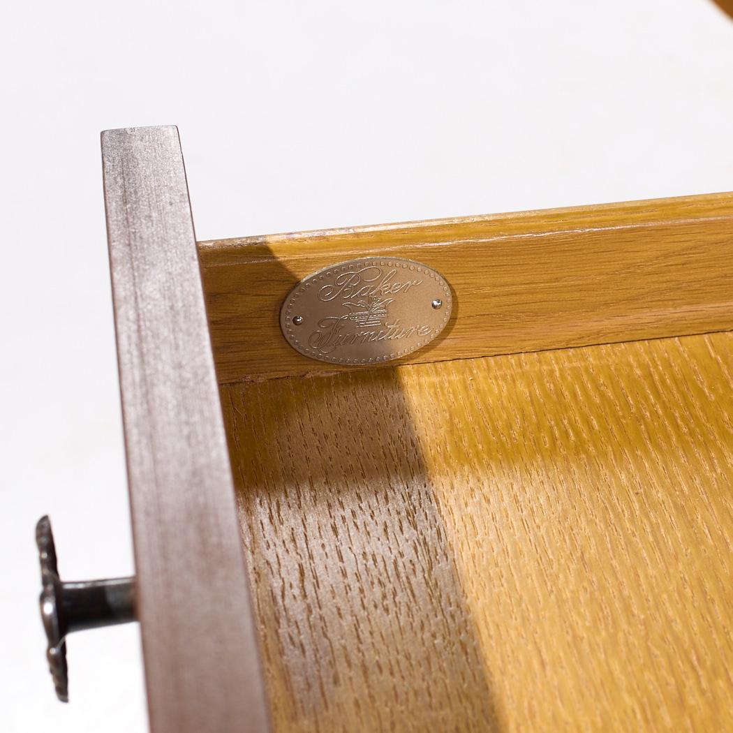 Baker Furniture Regency-Schreibtisch aus Wurzelholz im Angebot 1