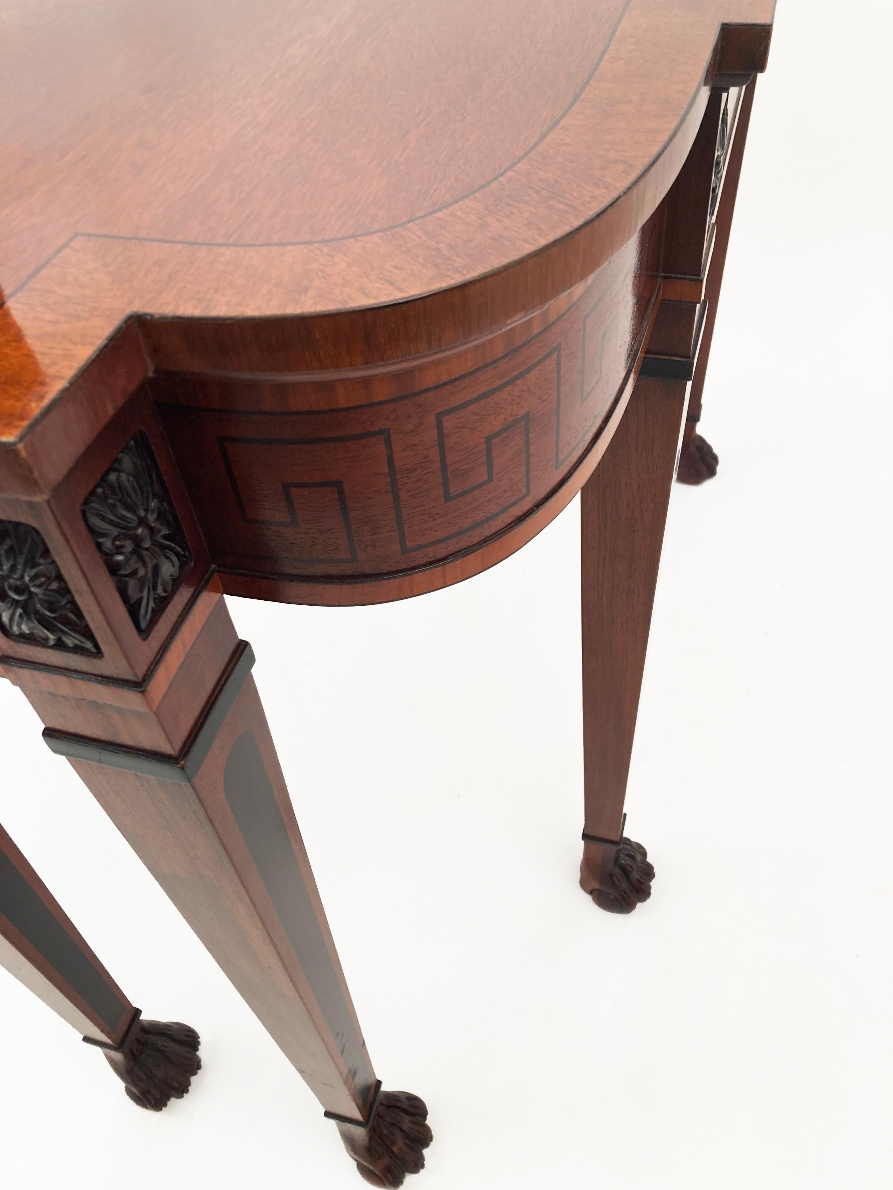 Table console Regency en acajou avec incrustation de clé grecque ébénisée de Baker Furniture  Bon état - En vente à Louisville, KY