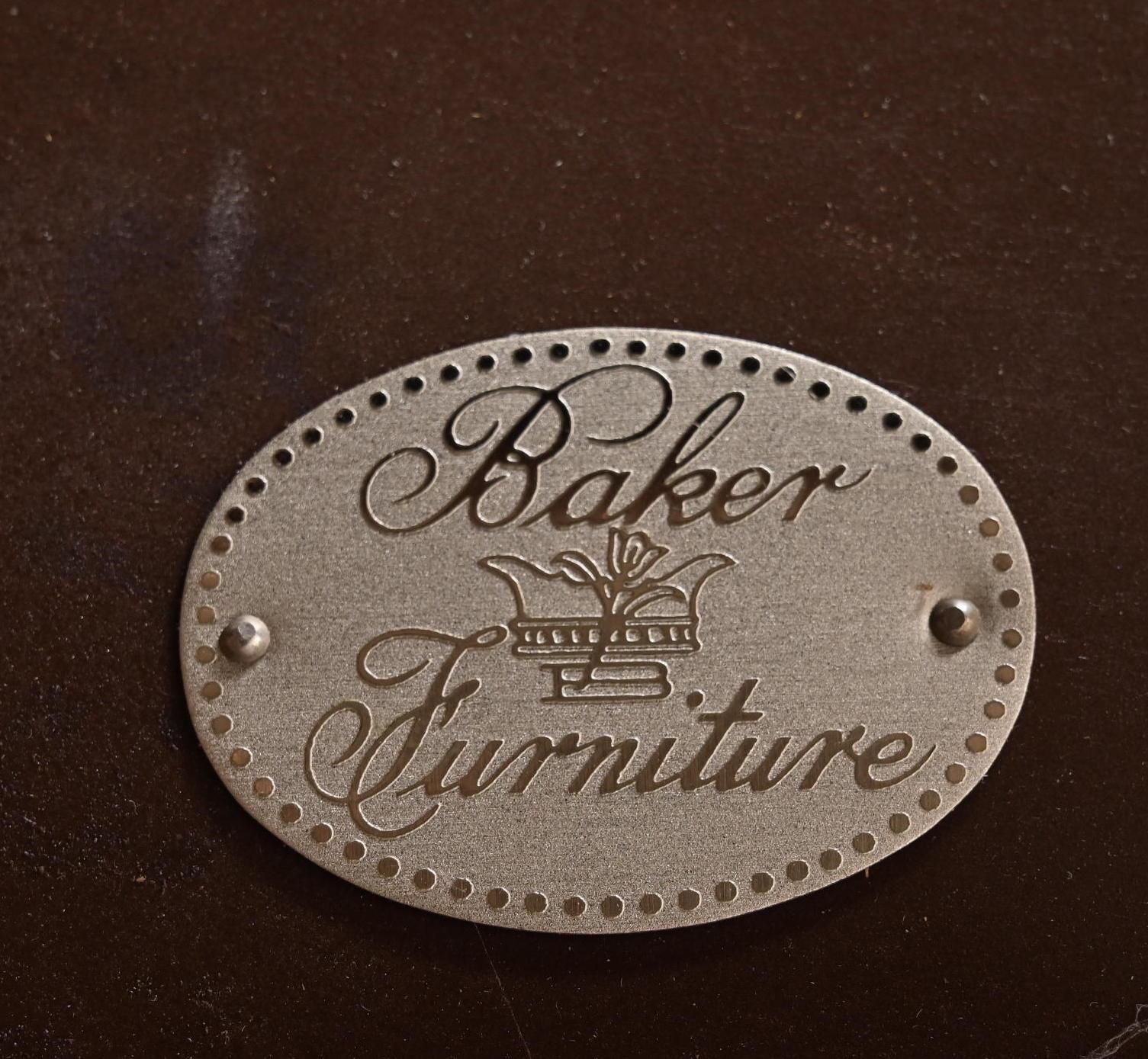 Baker Furniture Regency Paw Foot Pedestal Dining Table or Center Table For Sale 7