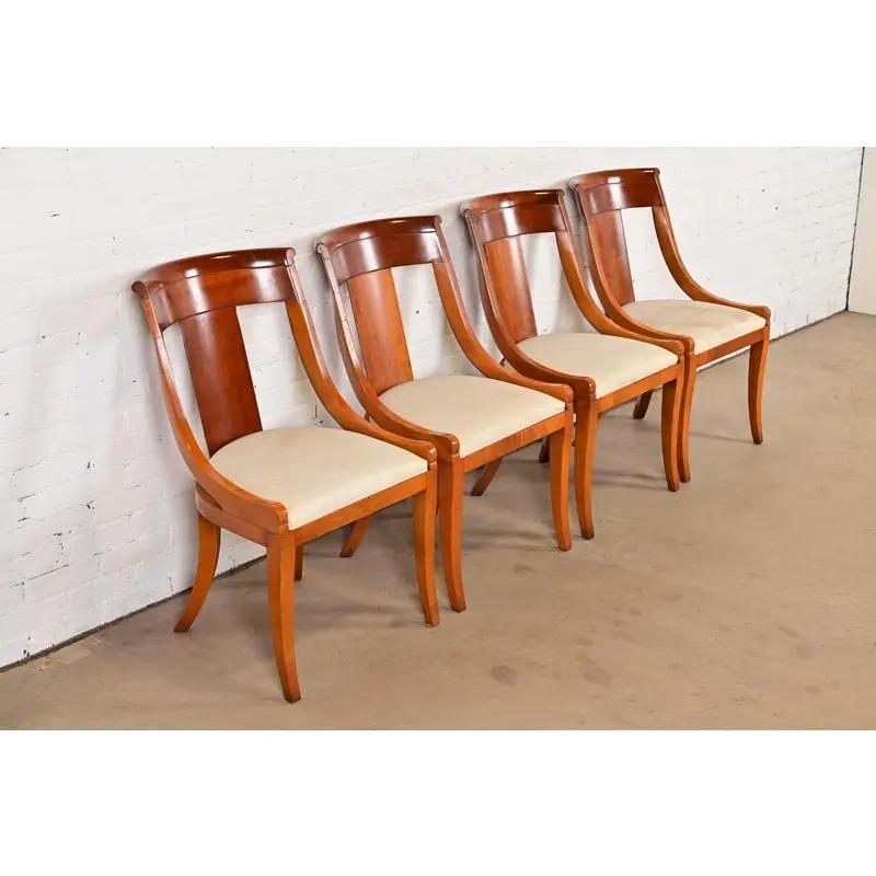 Baker Furniture Regency Solid Cherry Wood Dining Chairs, Set of Four im Angebot 6