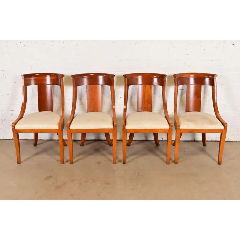Baker Furniture Regency Solid Cherry Wood Dining Chairs, Set of Four (amerikanisch) im Angebot