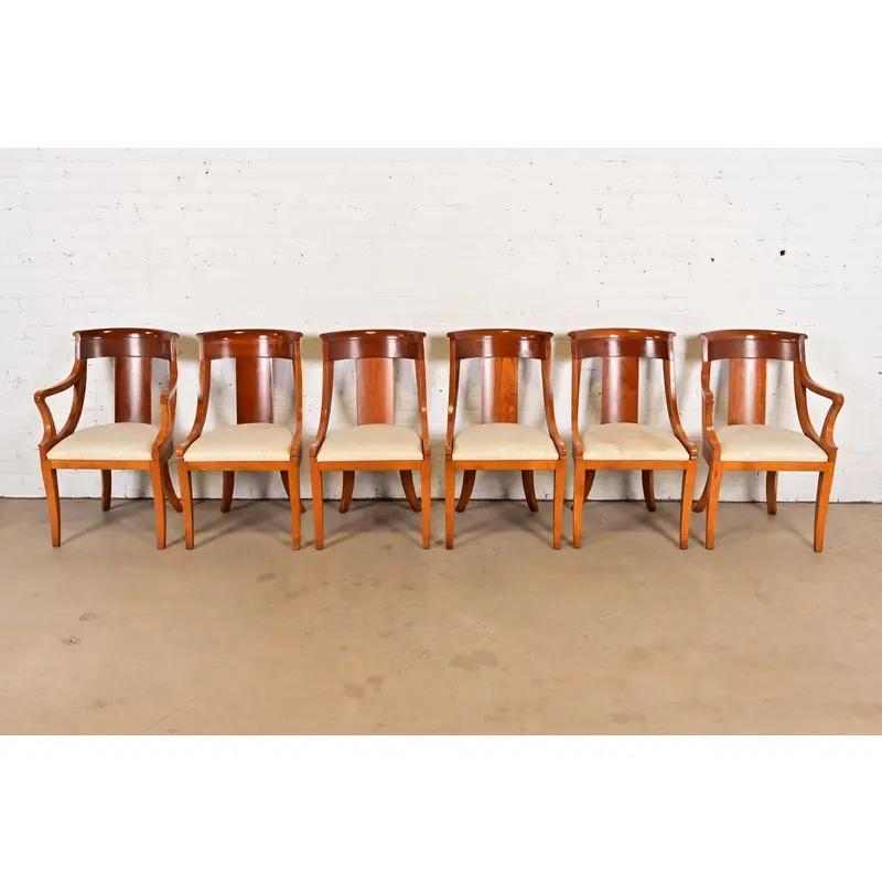 Baker Furniture Regency Solid Cherry Wood Dining Chairs, Set of Six (amerikanisch) im Angebot