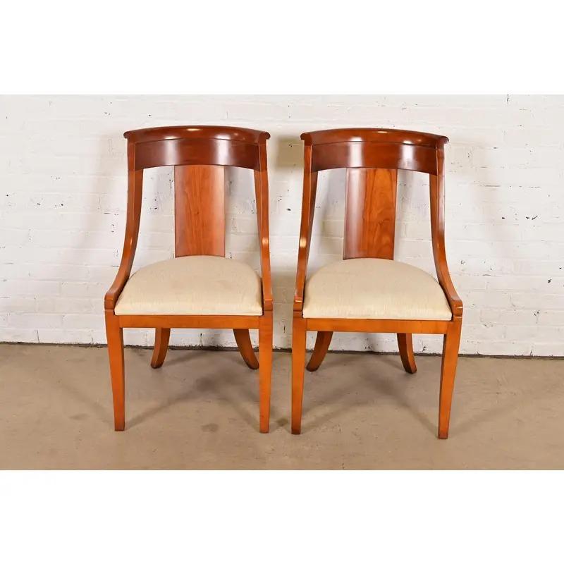 Baker Furniture Regency Solid Cherry Wood Side Chairs or Dining Chairs, Pair im Zustand „Gut“ im Angebot in South Bend, IN