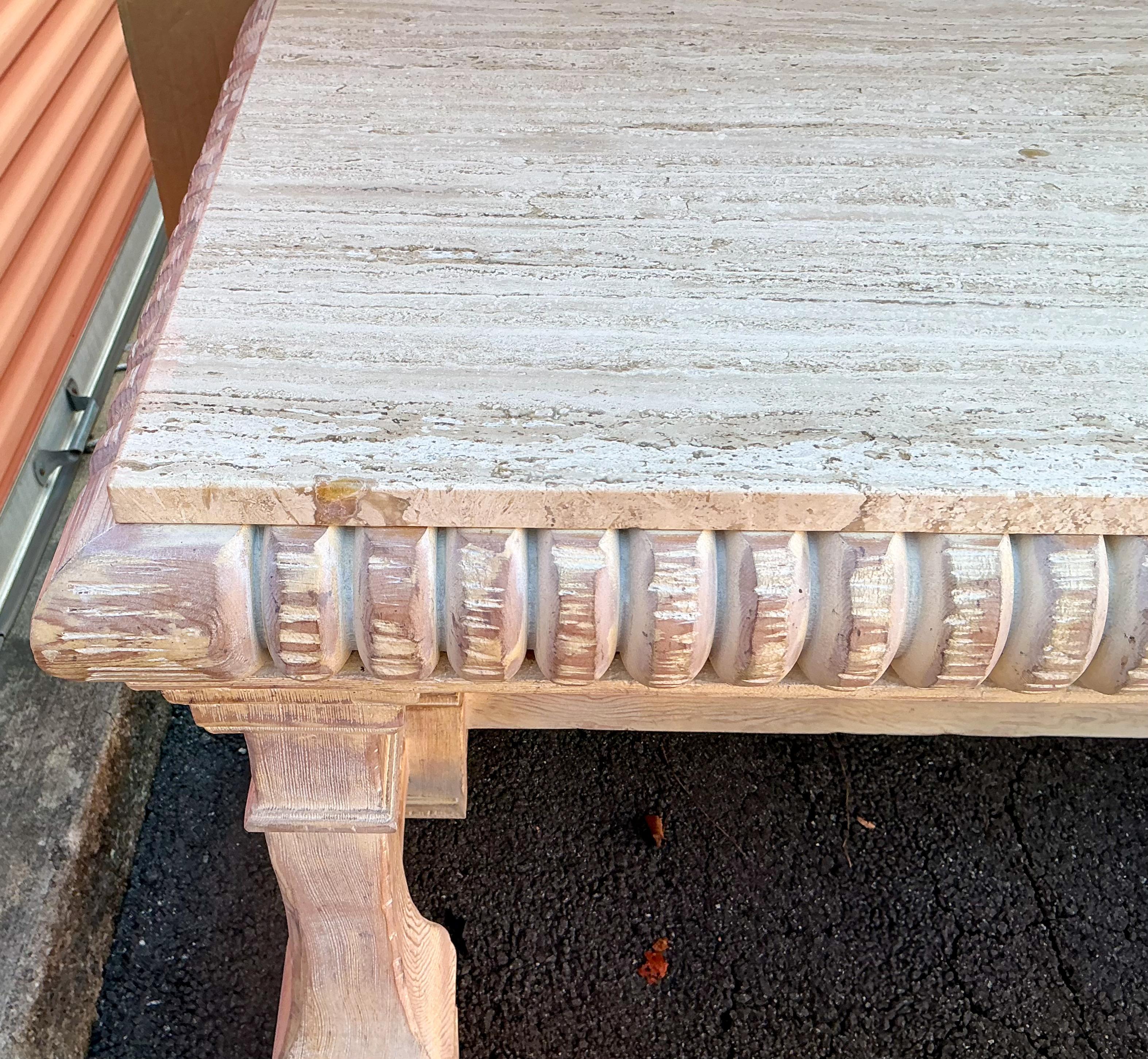 Nordamericano Tavolini da salotto con piano in marmo cerato in stile francese rustico di Baker Furniture - Coppia in vendita