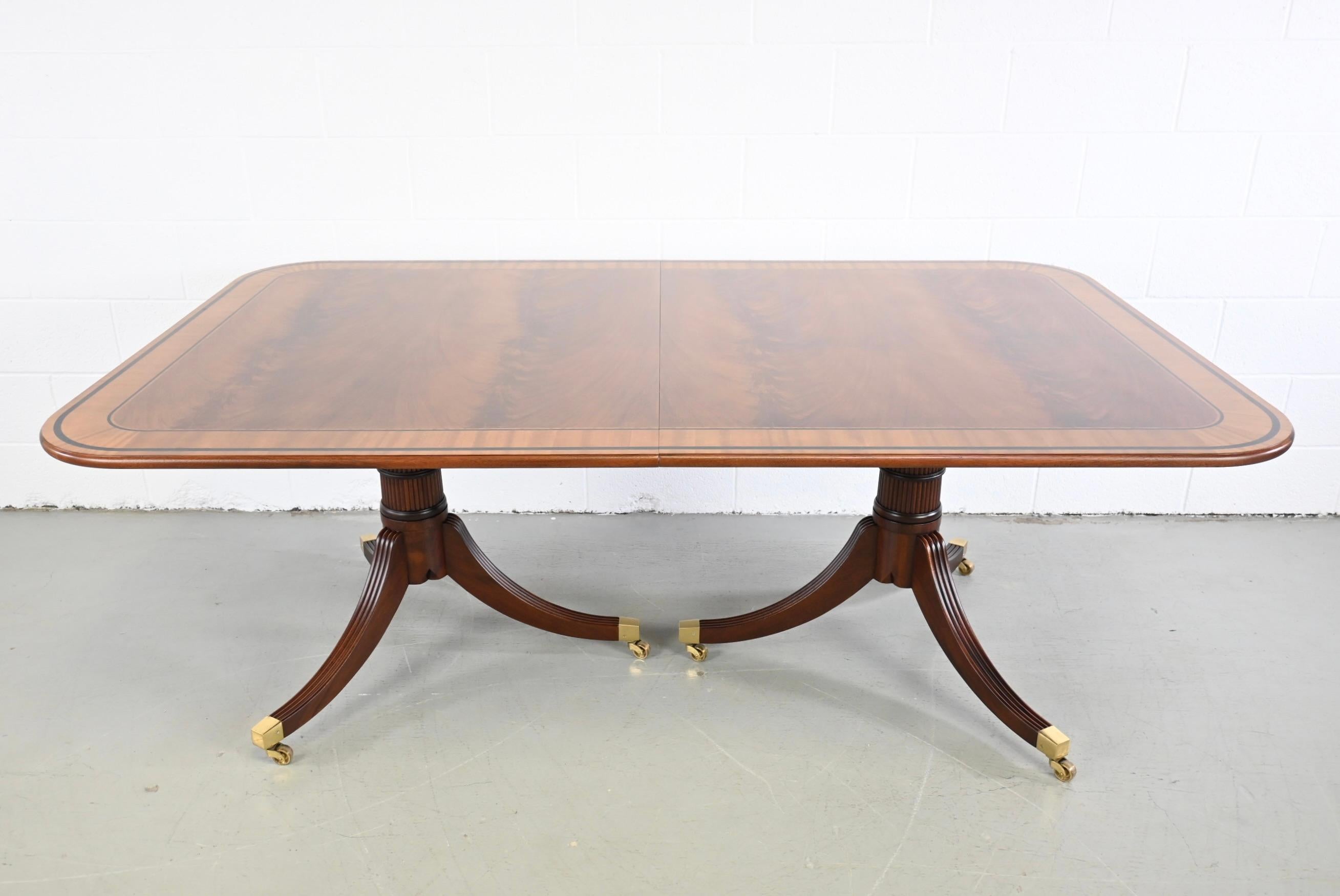Baker Furniture Stately Homes Banded Mahogany Extension Dining Table For Sale 3
