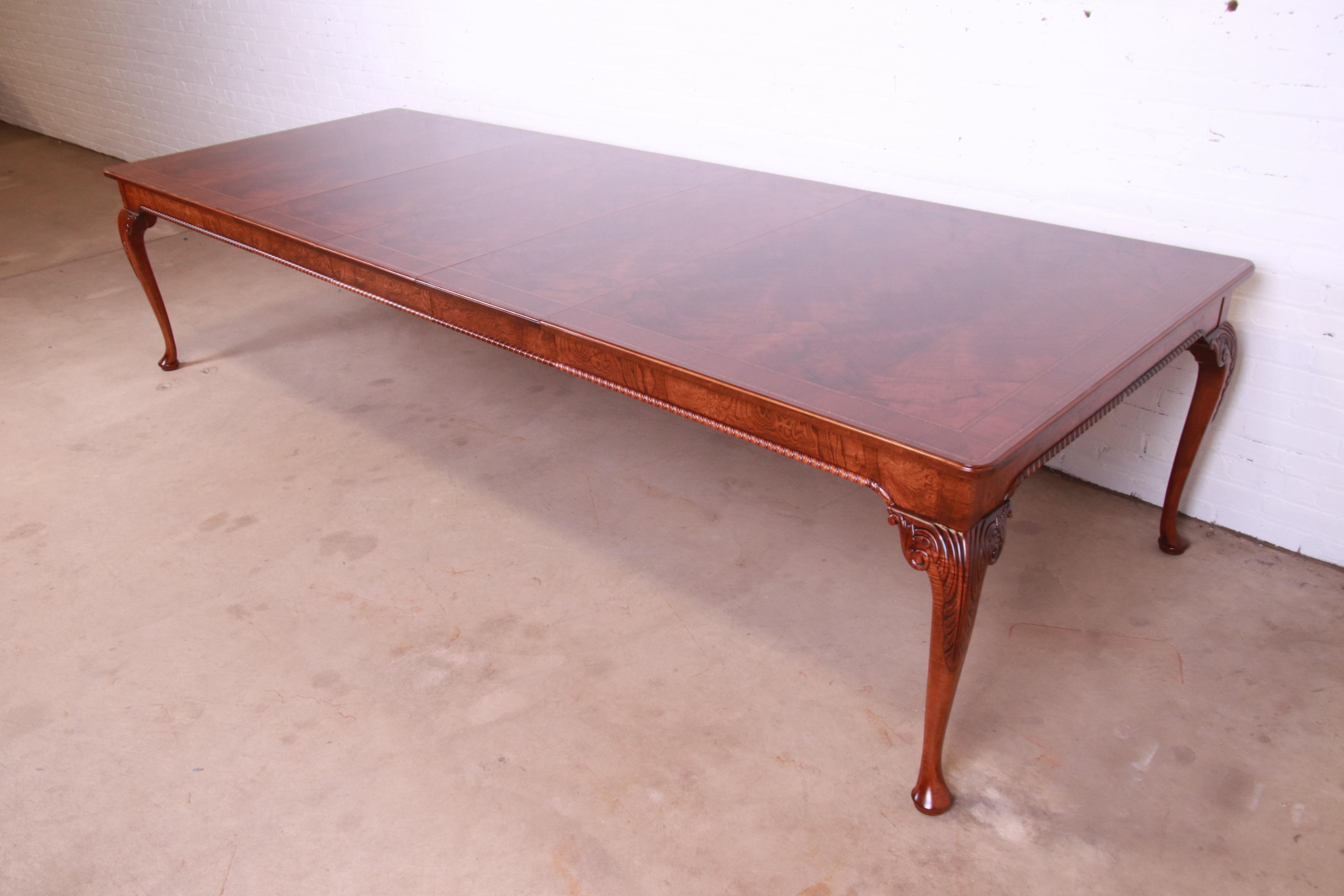 Baker Furniture Stately Homes Chippendale Burled Walnut Dining Table, Refinished In Good Condition For Sale In South Bend, IN