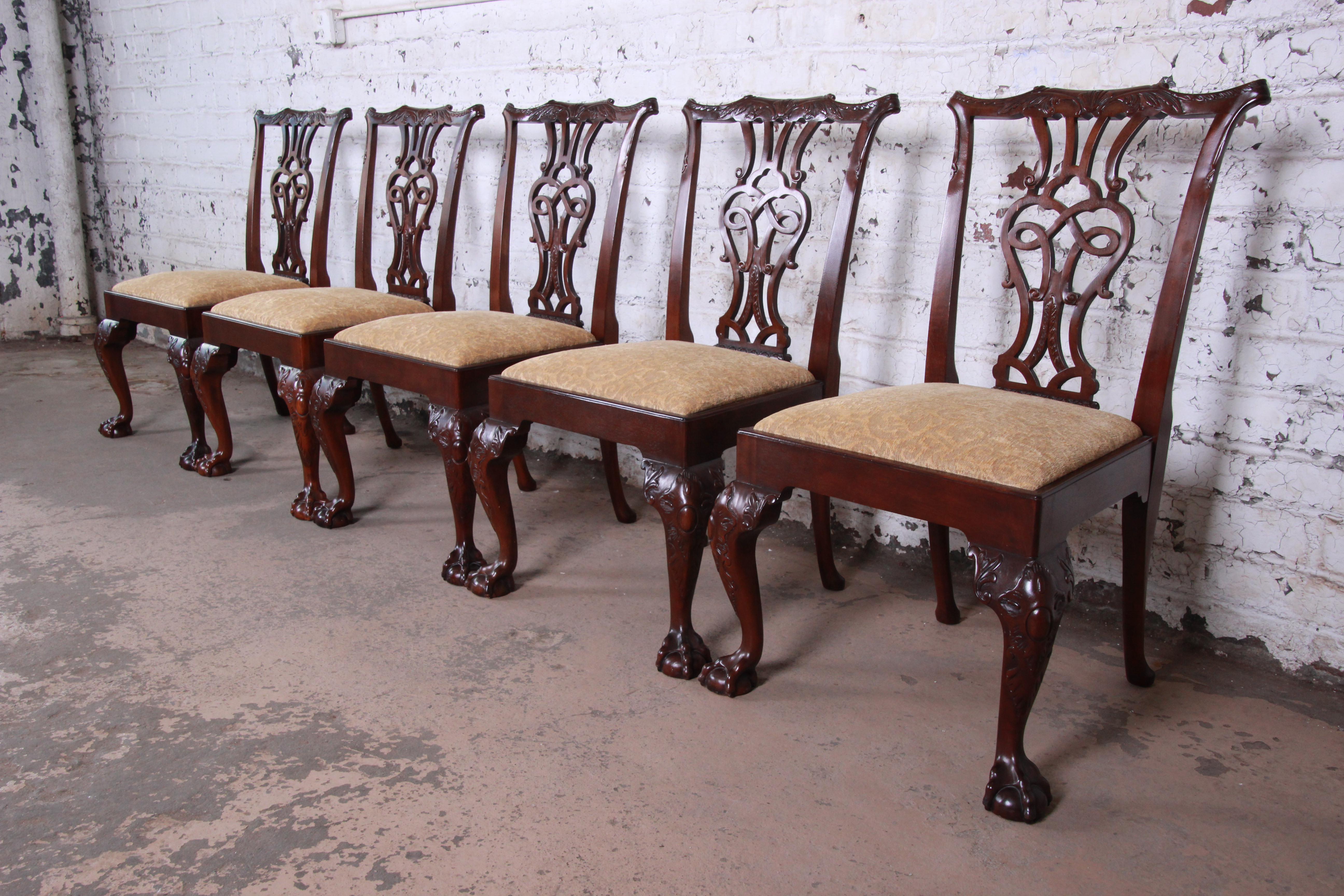 Baker Furniture Stately Homes Chippendale Mahogany Dining Chairs, Set of 12 In Good Condition In South Bend, IN
