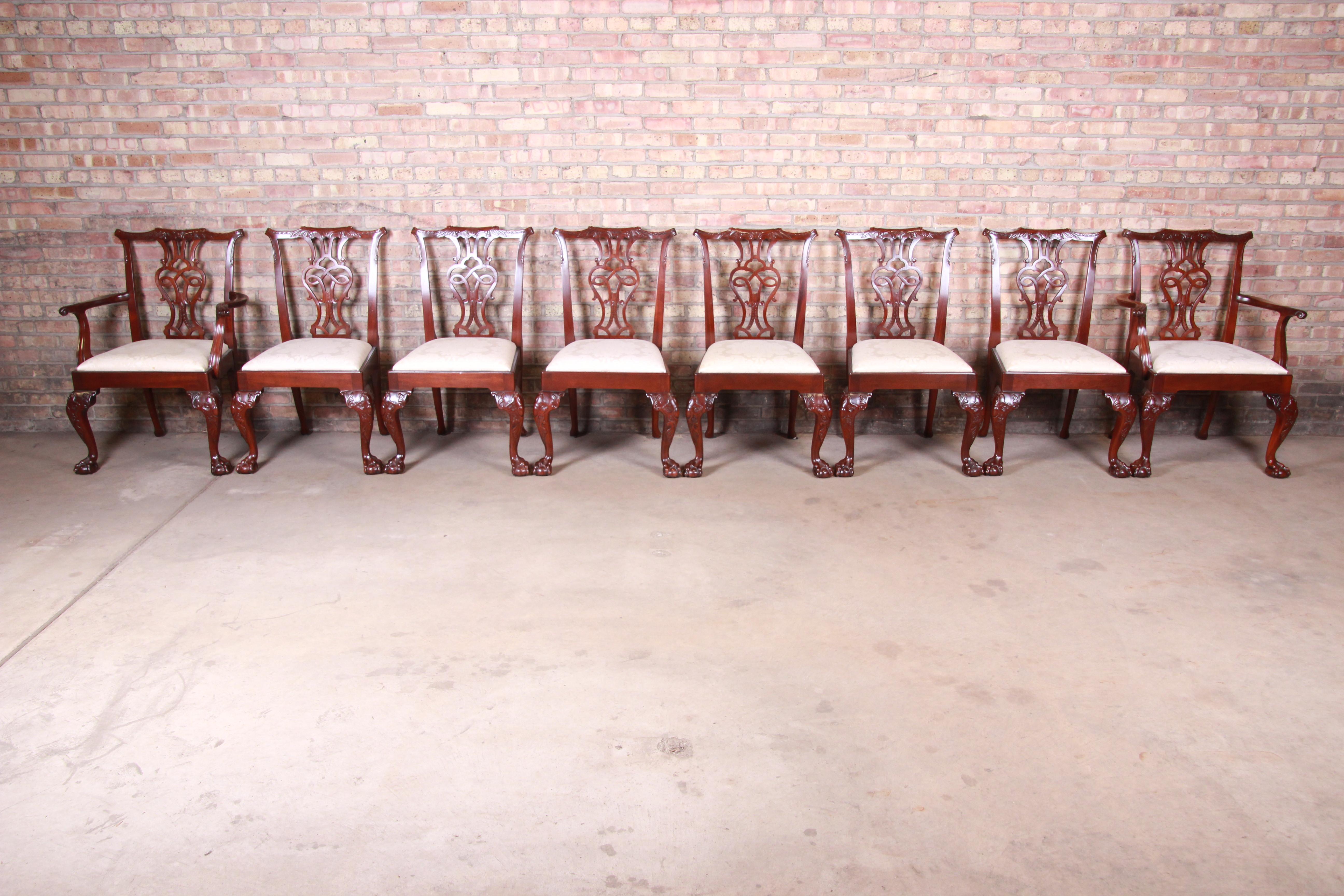 Baker Furniture Stately Homes Chippendale Mahogany Dining Chairs, Set of Eight In Good Condition In South Bend, IN