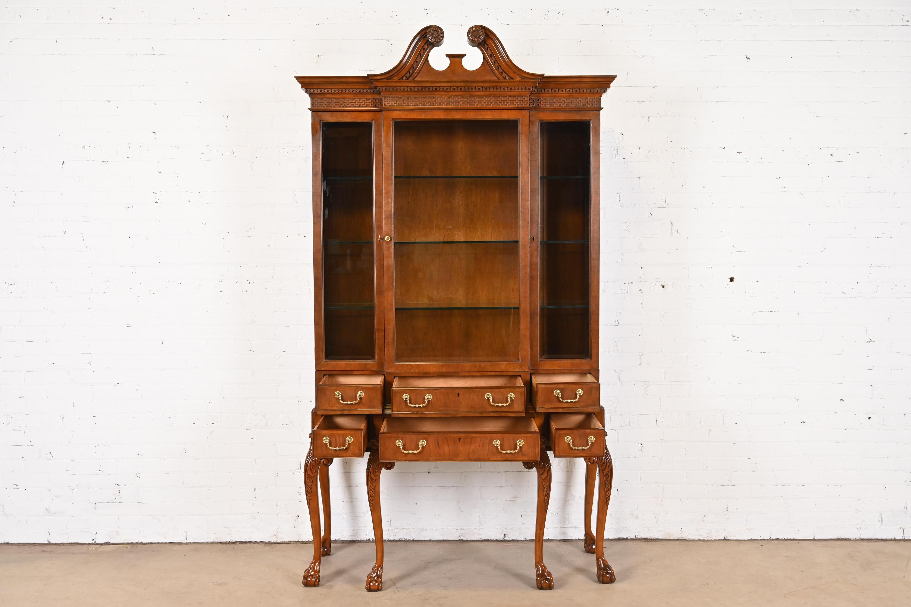 Baker Furniture Stately Homes Chippendale Walnut Breakfront Cabinet or Bookcase For Sale 1