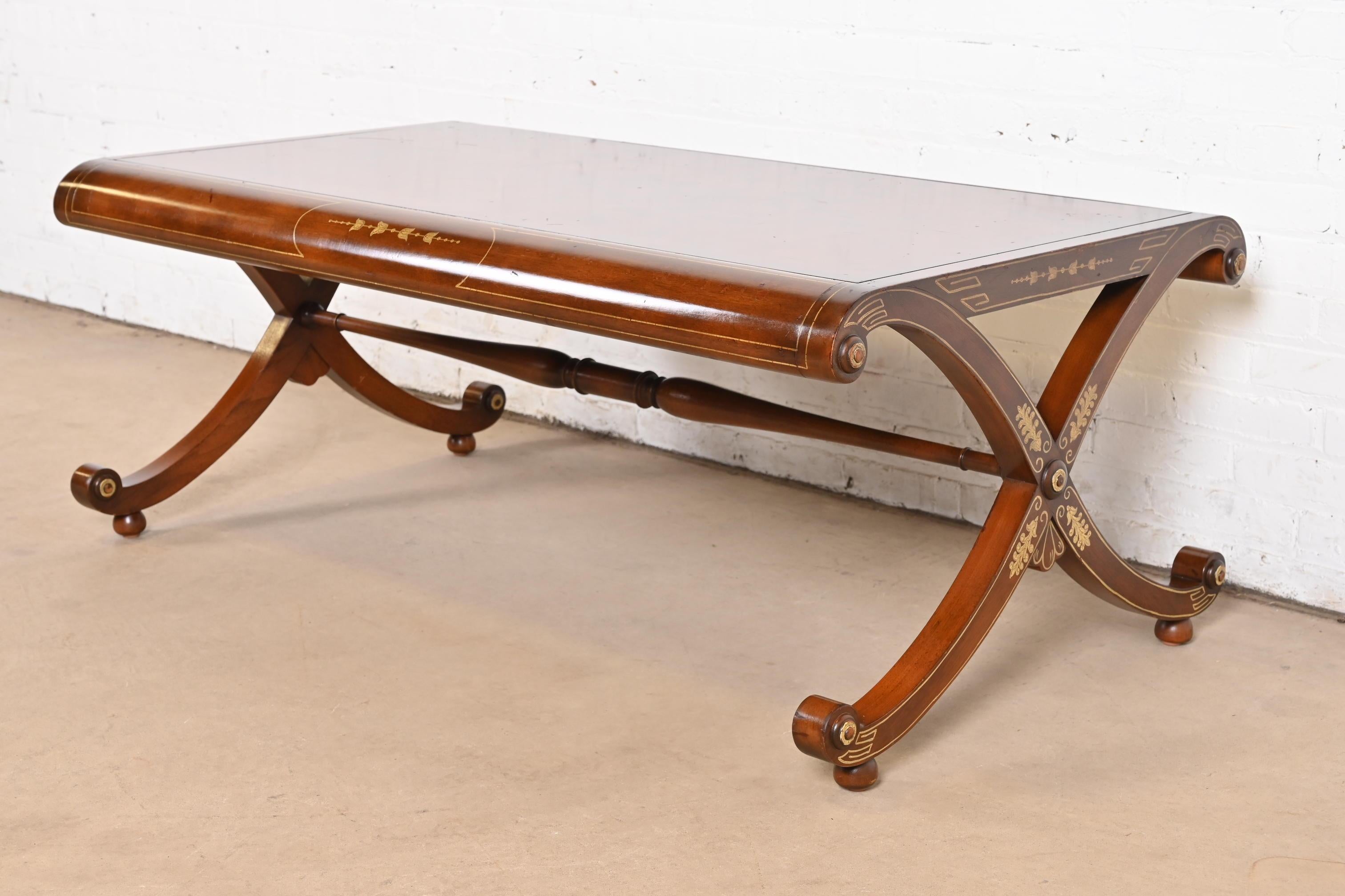 Baker Furniture Stately Homes Kollektion Regency Cocktailtisch aus Wurzelholz (amerikanisch)