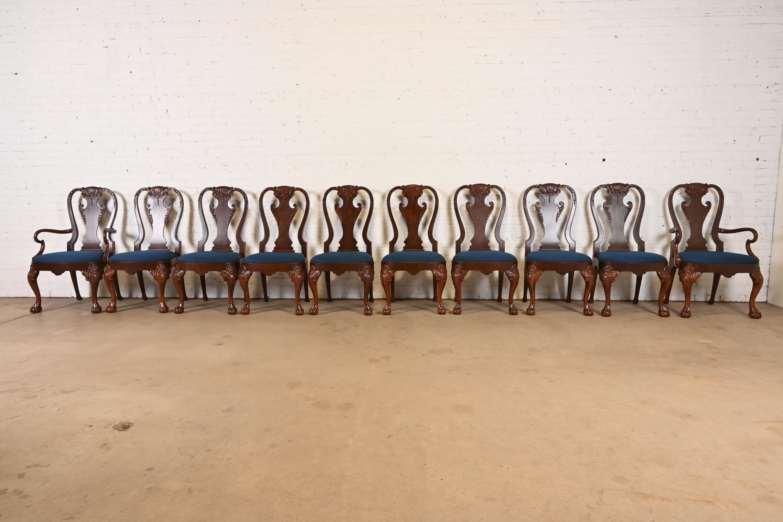 Baker Furniture Stately Homes Georgian Carved Walnut Dining Chairs, Refinished In Good Condition For Sale In South Bend, IN