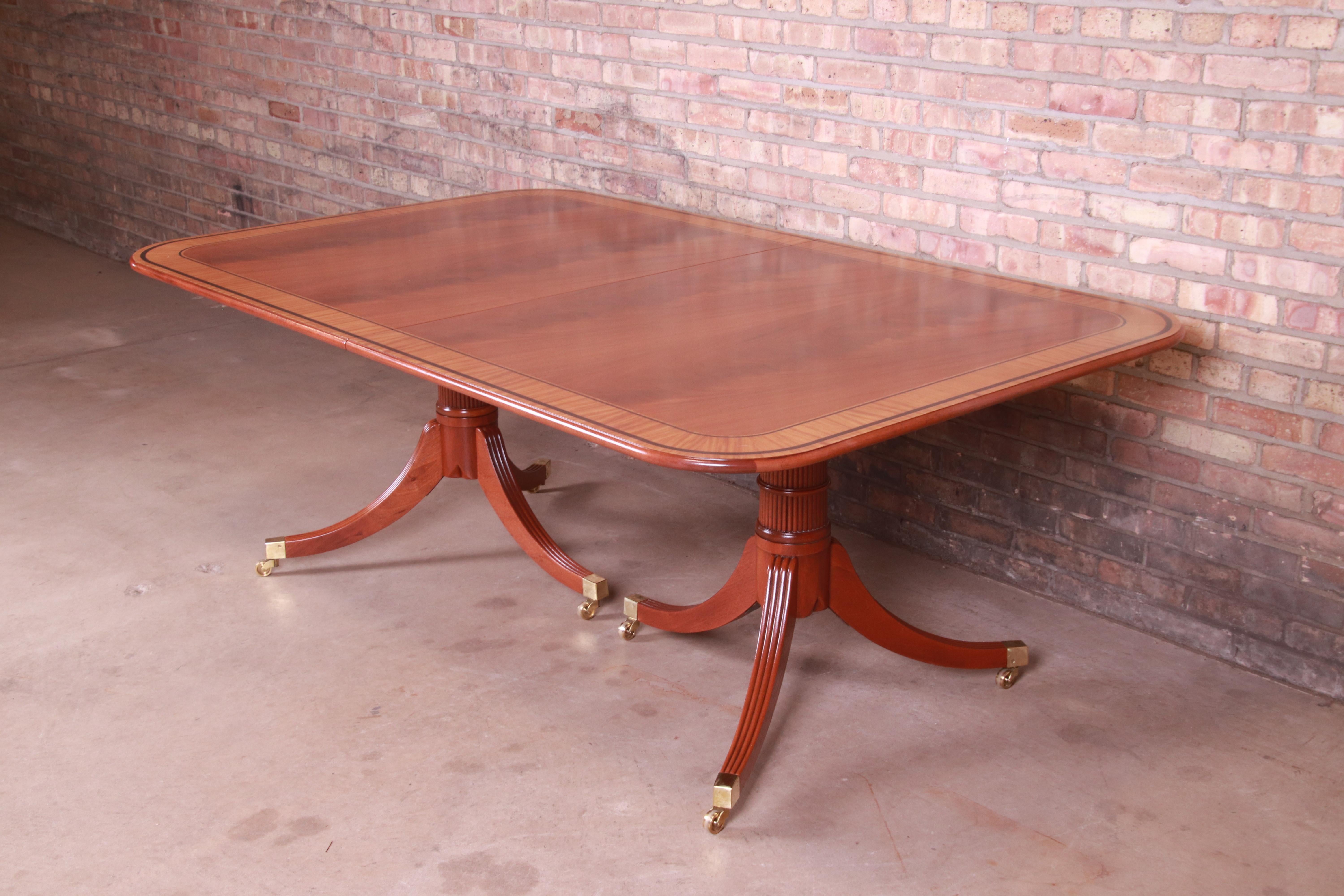 Baker Furniture Stately Homes Georgian Mahogany Dining Table, Newly Refinished For Sale 4