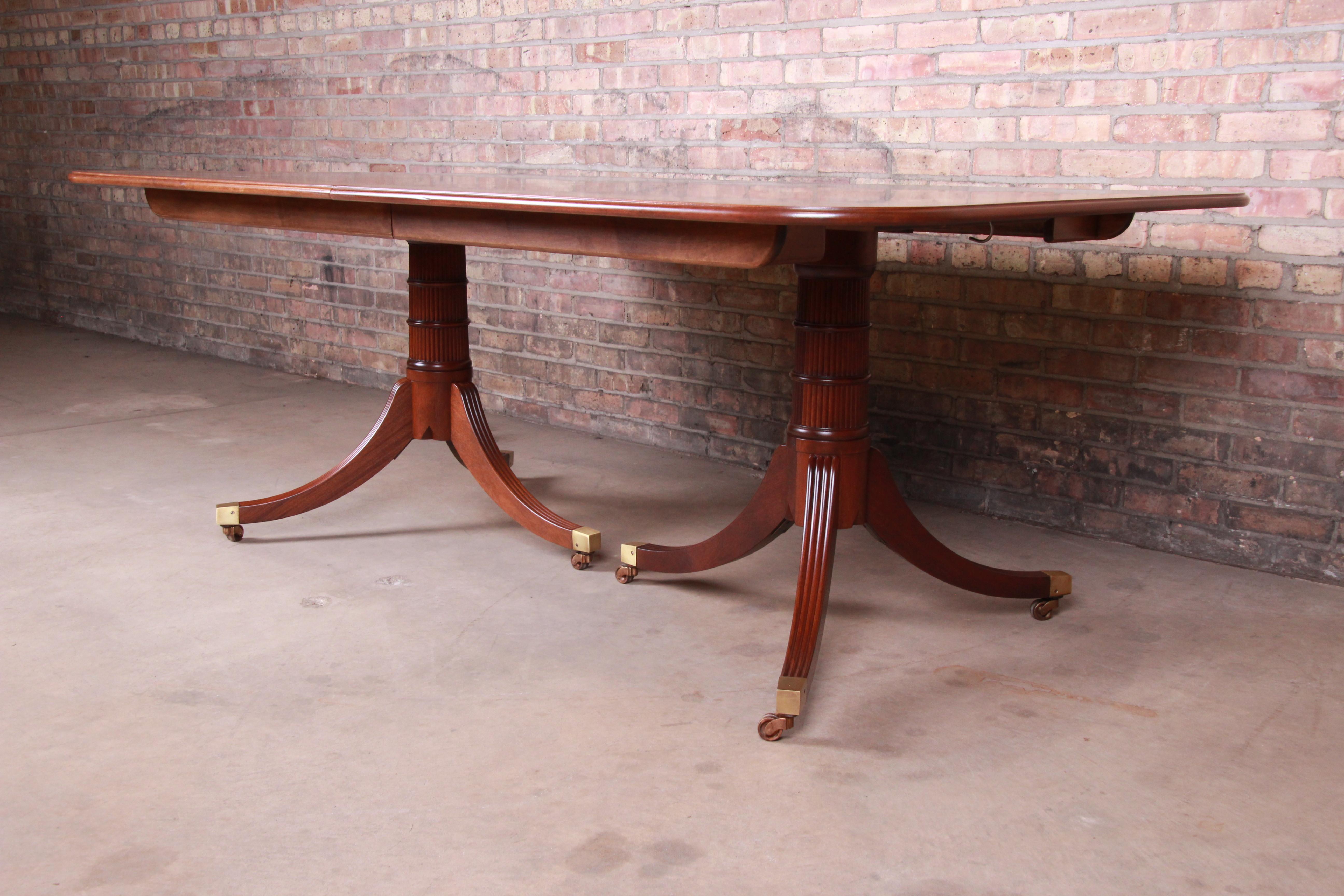 Baker Furniture Stately Homes Georgian Mahogany Dining Table, Newly Restored 3