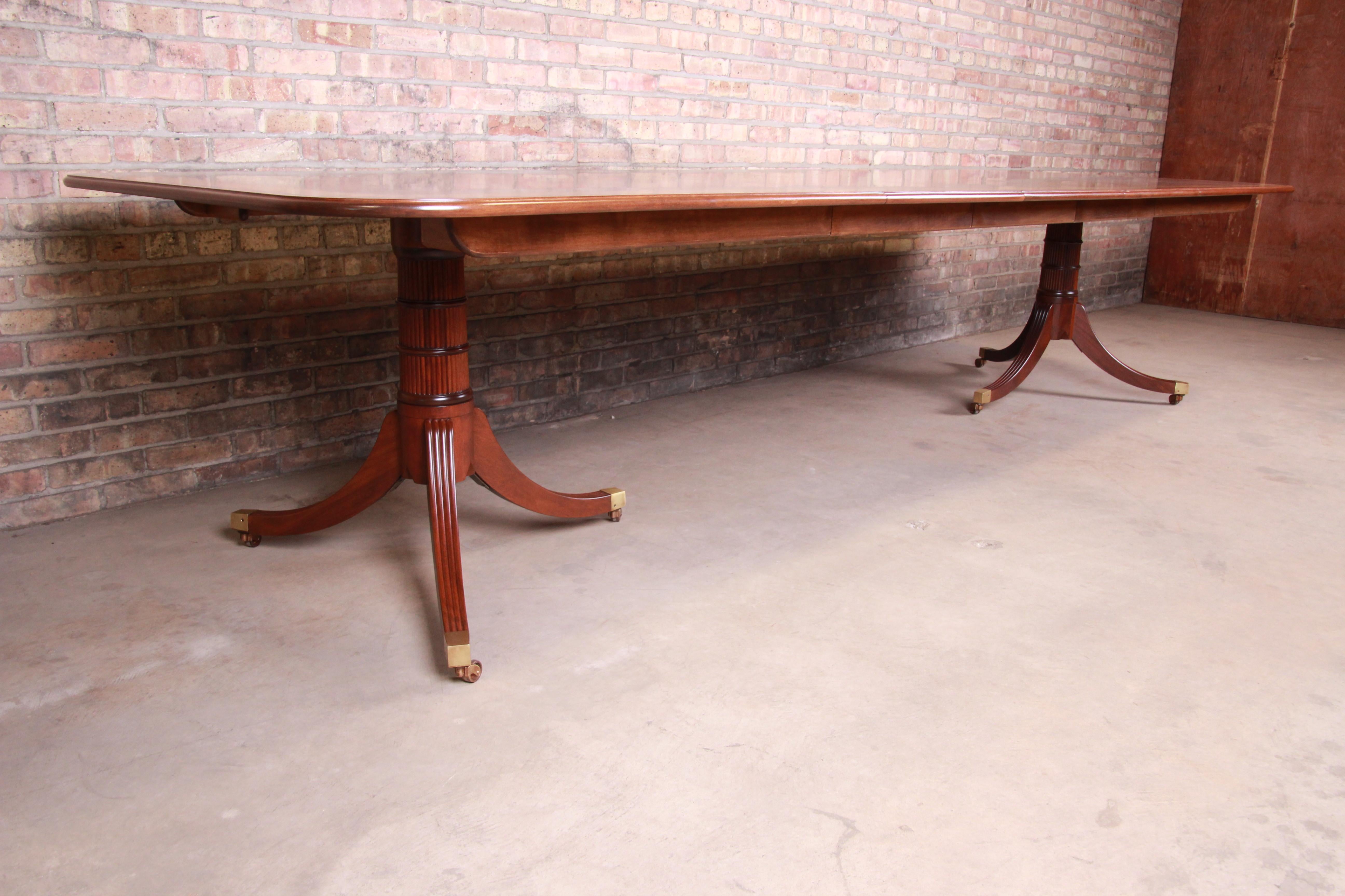 American Baker Furniture Stately Homes Georgian Mahogany Dining Table, Newly Restored