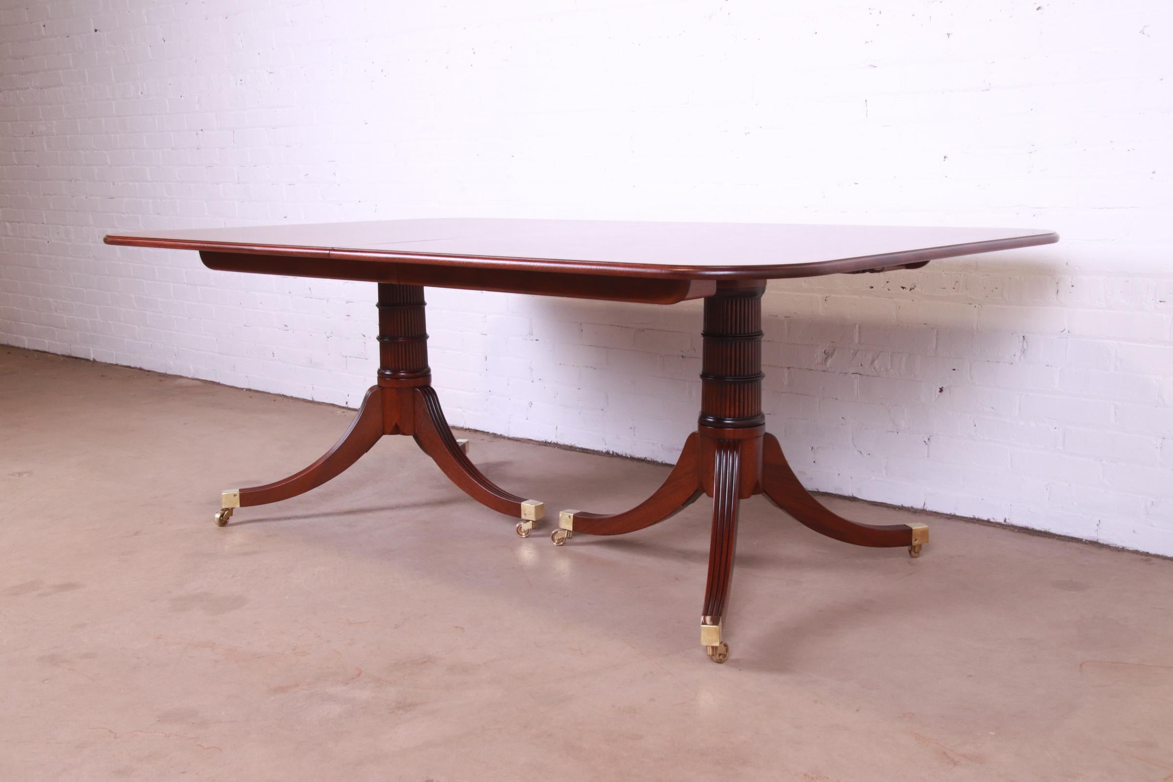 Baker Furniture Stately Homes Georgian Mahogany Double Pedestal Dining Table 3