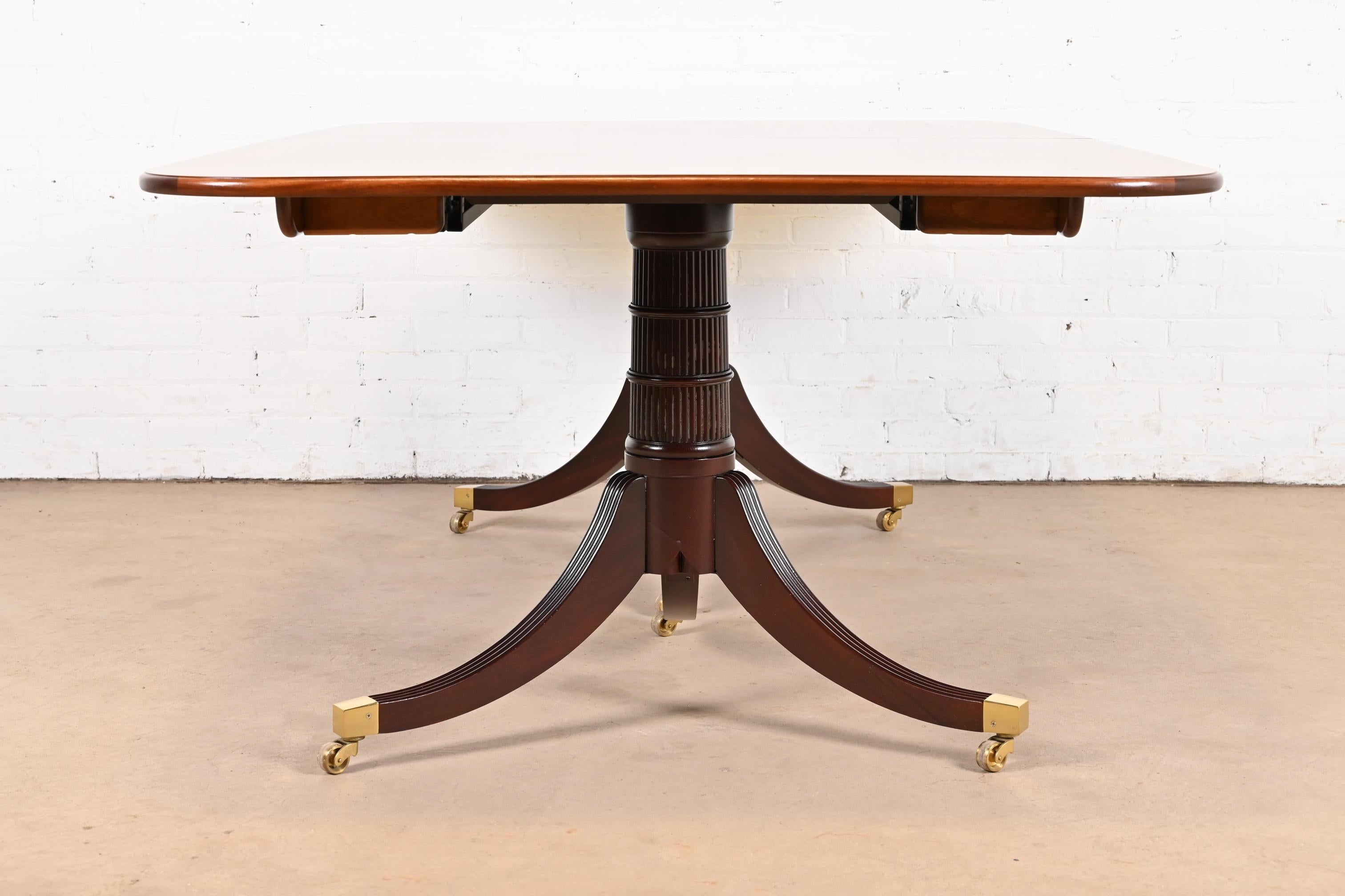 Baker Furniture Stately Homes Georgian Mahogany Double Pedestal Dining Table 9
