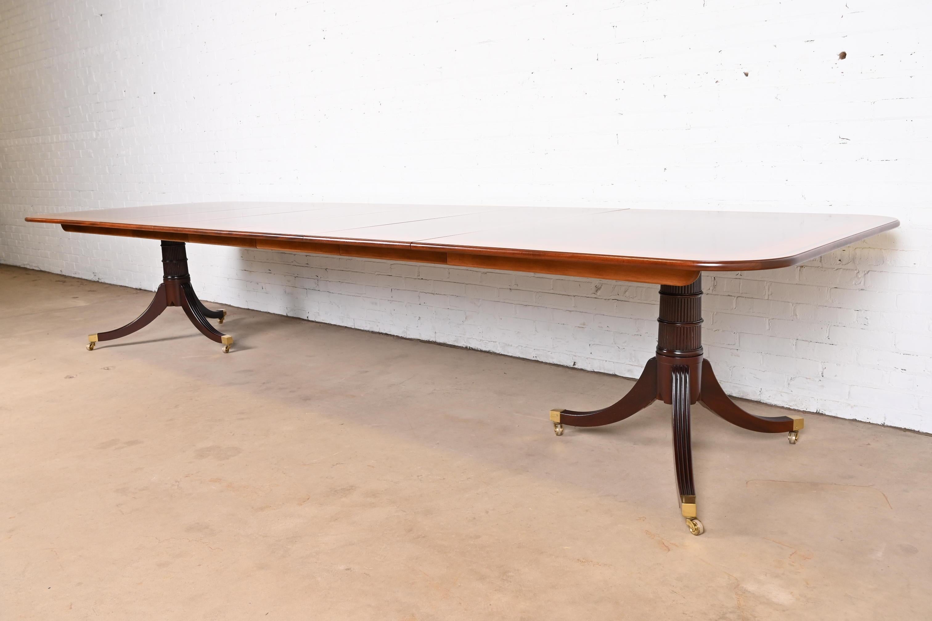 Late 20th Century Baker Furniture Stately Homes Georgian Mahogany Double Pedestal Dining Table