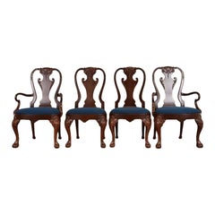 Baker Furniture Stately Homes Chaises de salle à manger géorgiennes en noyer, nouvellement repeintes