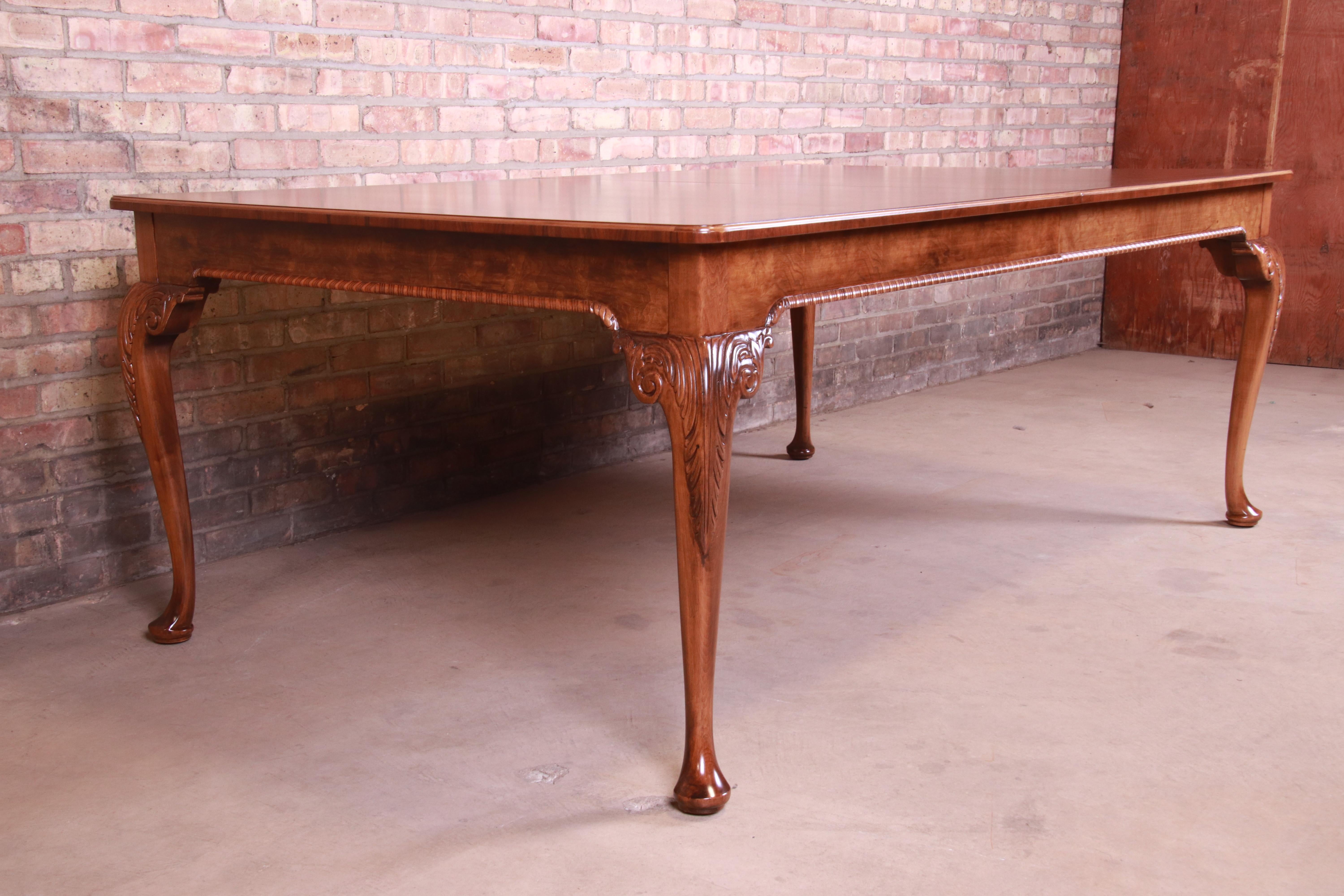 Baker Furniture Stately Homes Queen Anne Walnut Dining Table, Newly Refinished For Sale 5