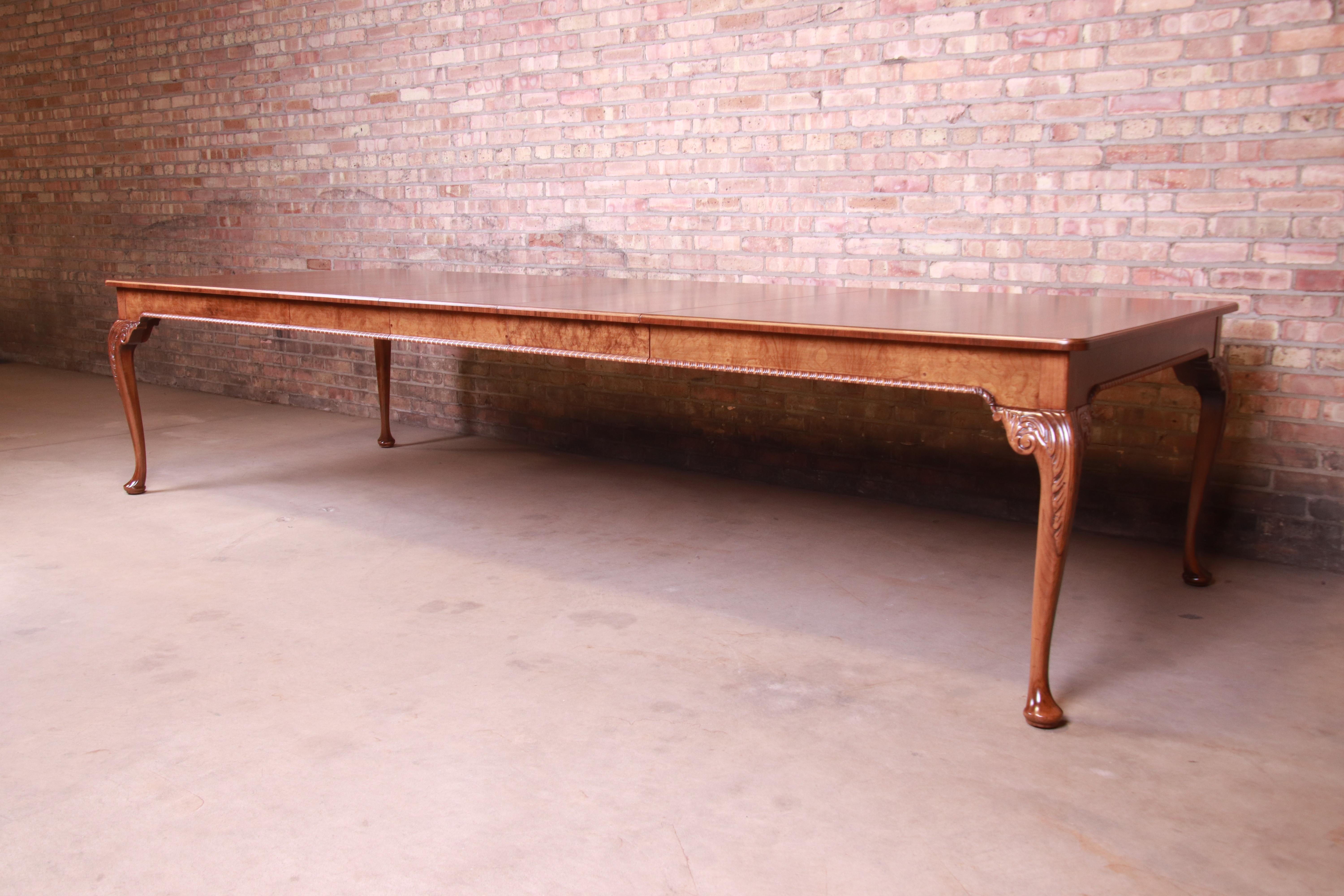American Baker Furniture Stately Homes Queen Anne Walnut Dining Table, Newly Refinished For Sale