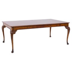 Baker Muebles Stately Homes Mesa de comedor extensible Queen Anne de nogal
