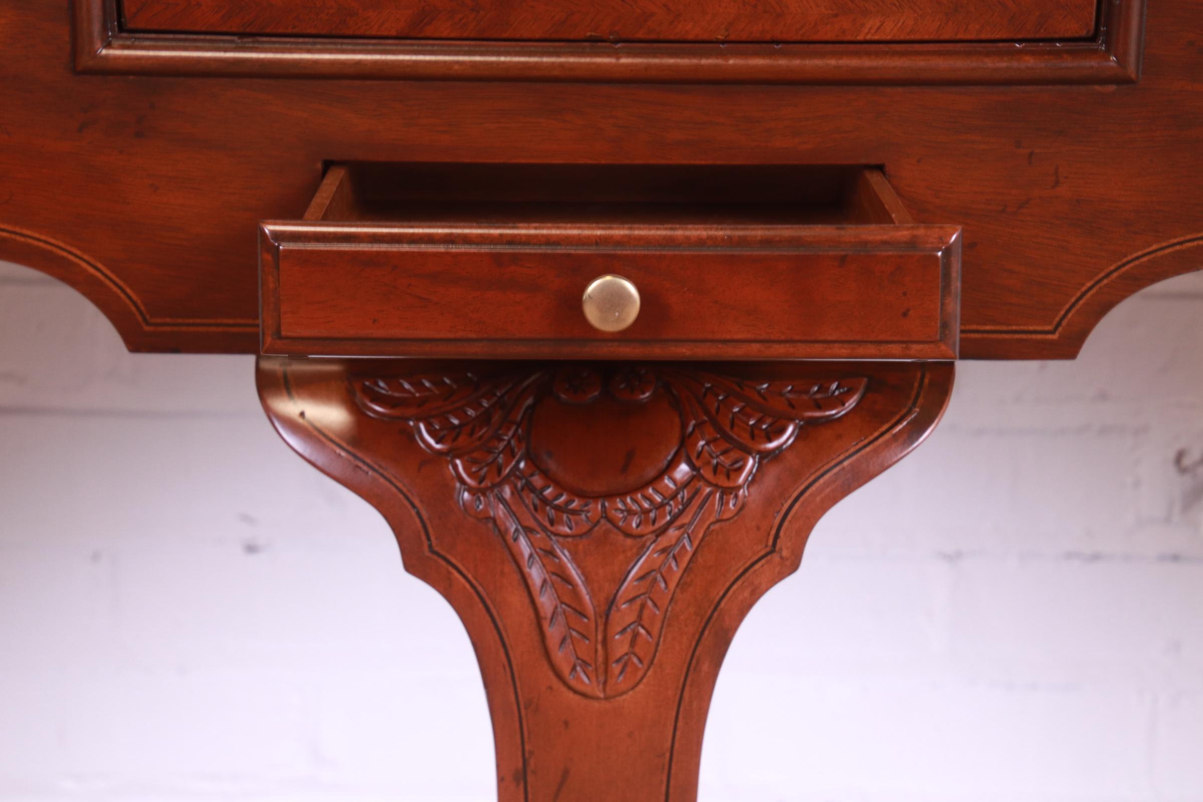 Baker Furniture Stately Homes Queen Anne Walnut Huntboard Sideboard, Refinished 8