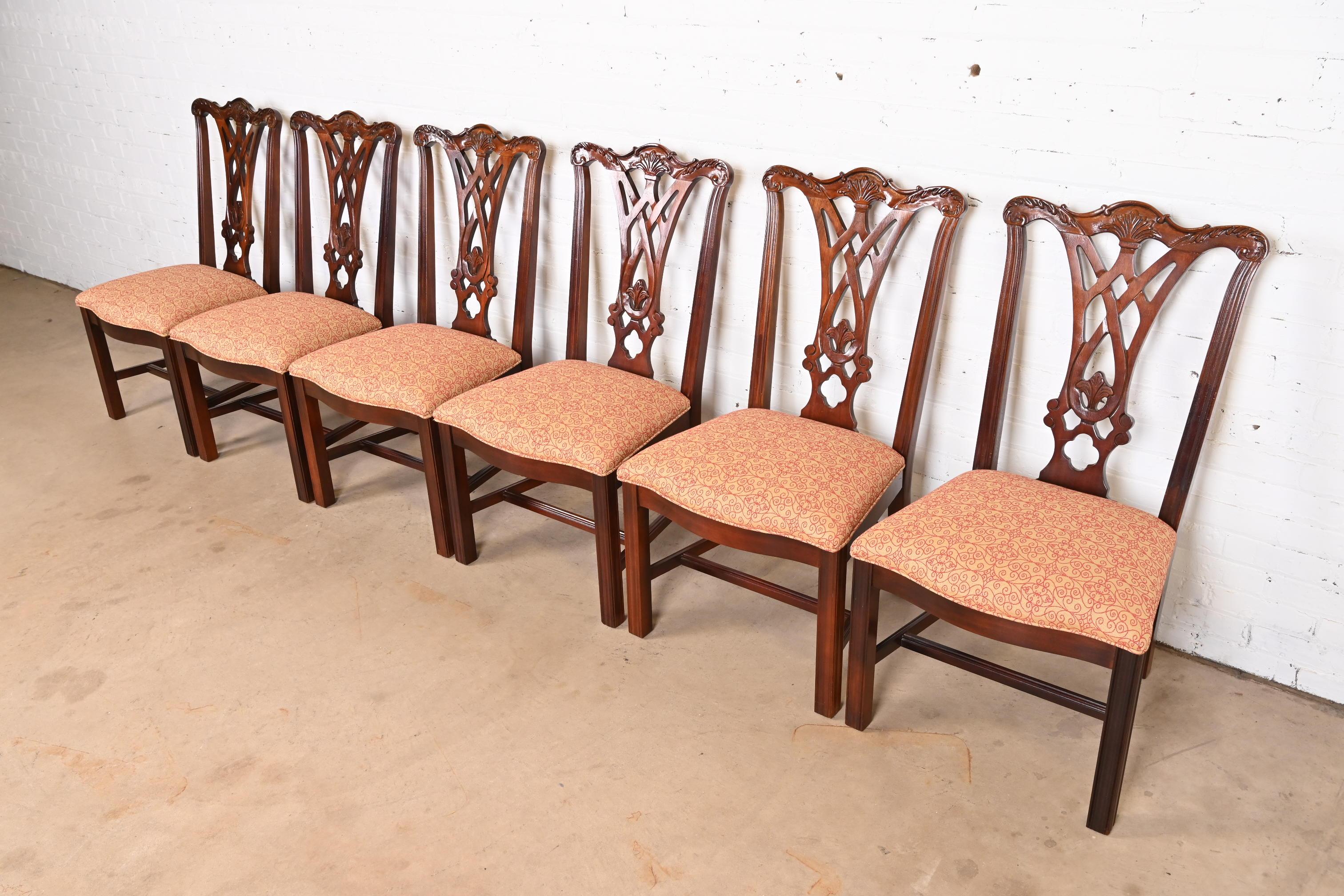 Baker Furniture Style Chippendale Carved Mahogany Dining Chairs, Set of Six In Good Condition For Sale In South Bend, IN