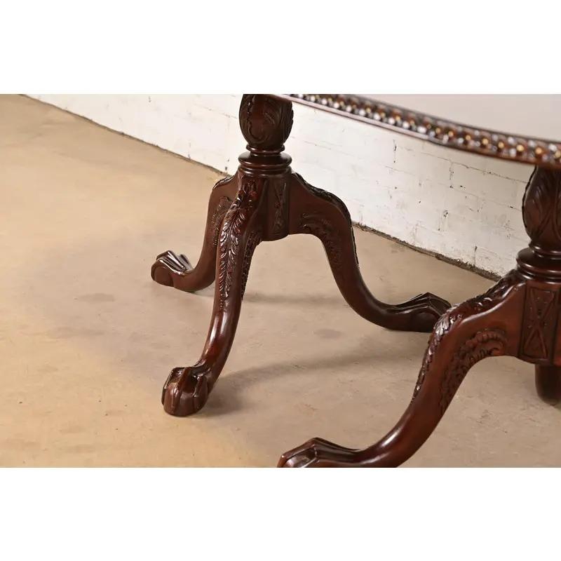 Baker Furniture Style Chippendale Triple Pedestal Dining Table, Newly Refinished For Sale 5