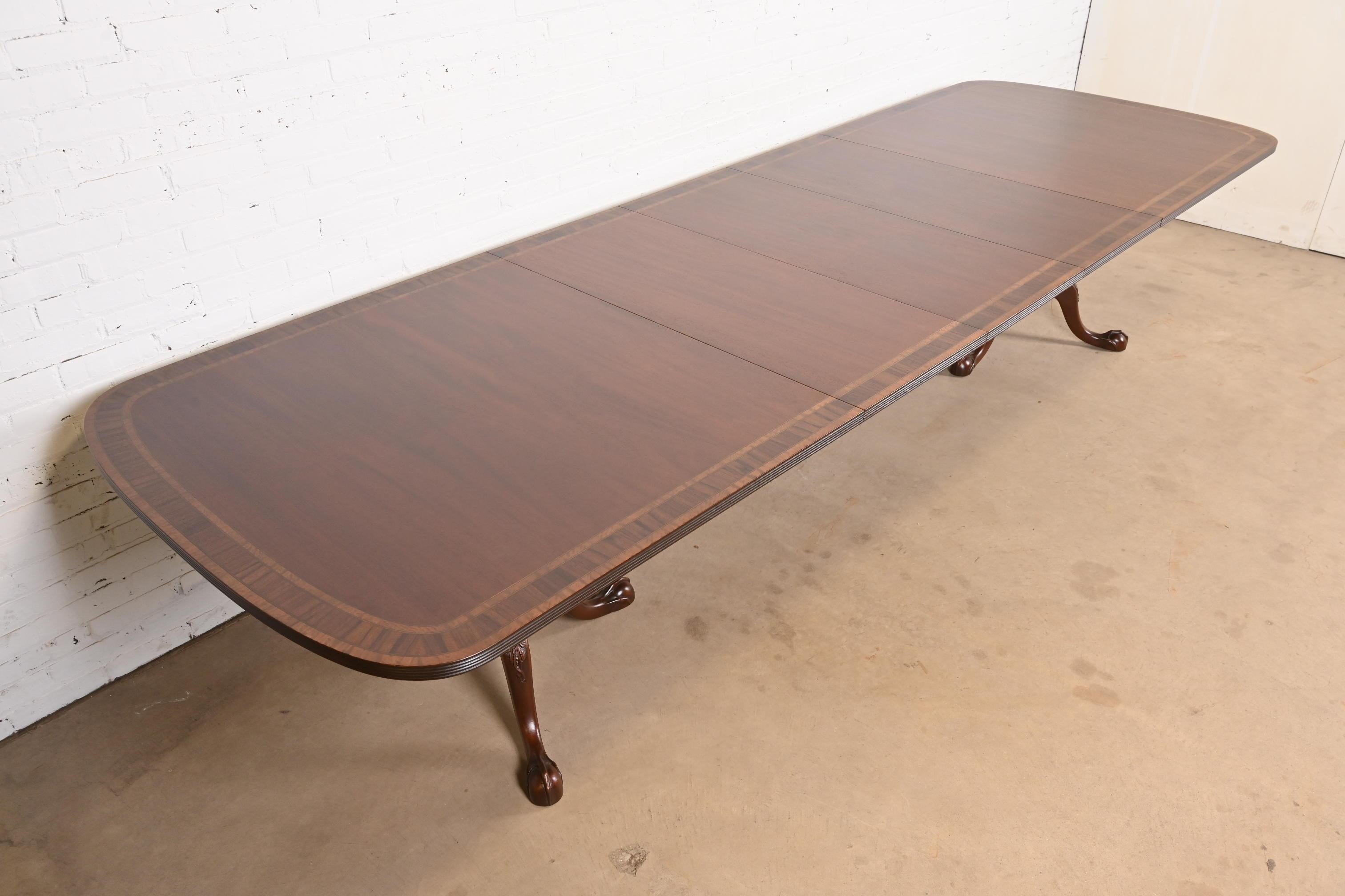American Baker Furniture Style English Georgian Banded Mahogany Dining Table, Refinished For Sale