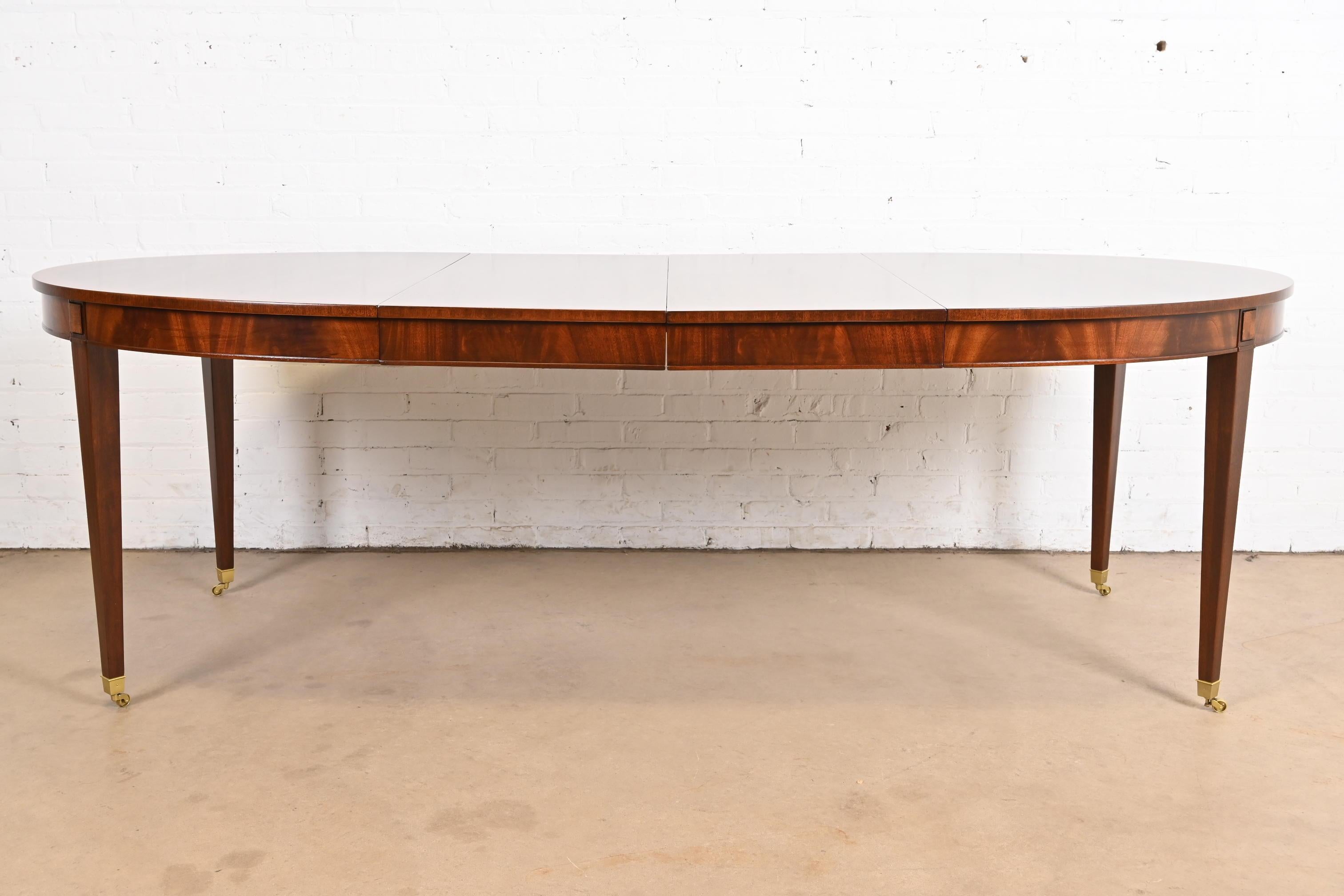 Baker Furniture Style Federal Banded Mahogany Dining Table, Newly Refinished In Good Condition In South Bend, IN