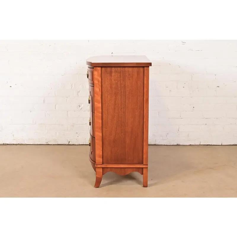 Baker Furniture Style Federal Mahogany Bow Front Commode or Chest of Drawers For Sale 6