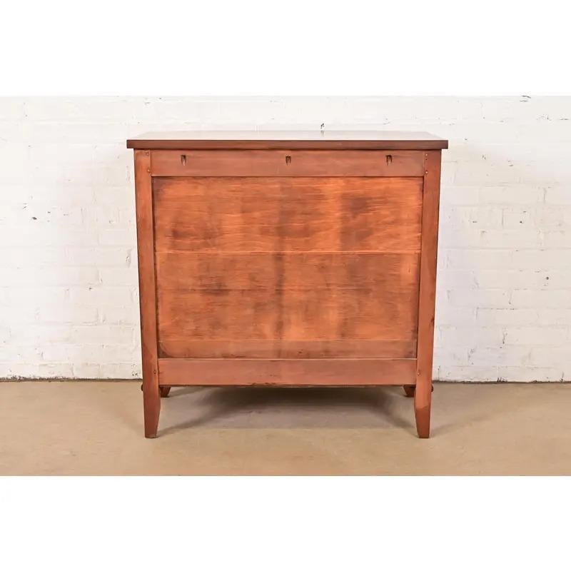 Baker Furniture Style Federal Mahogany Bow Front Commode or Chest of Drawers For Sale 7