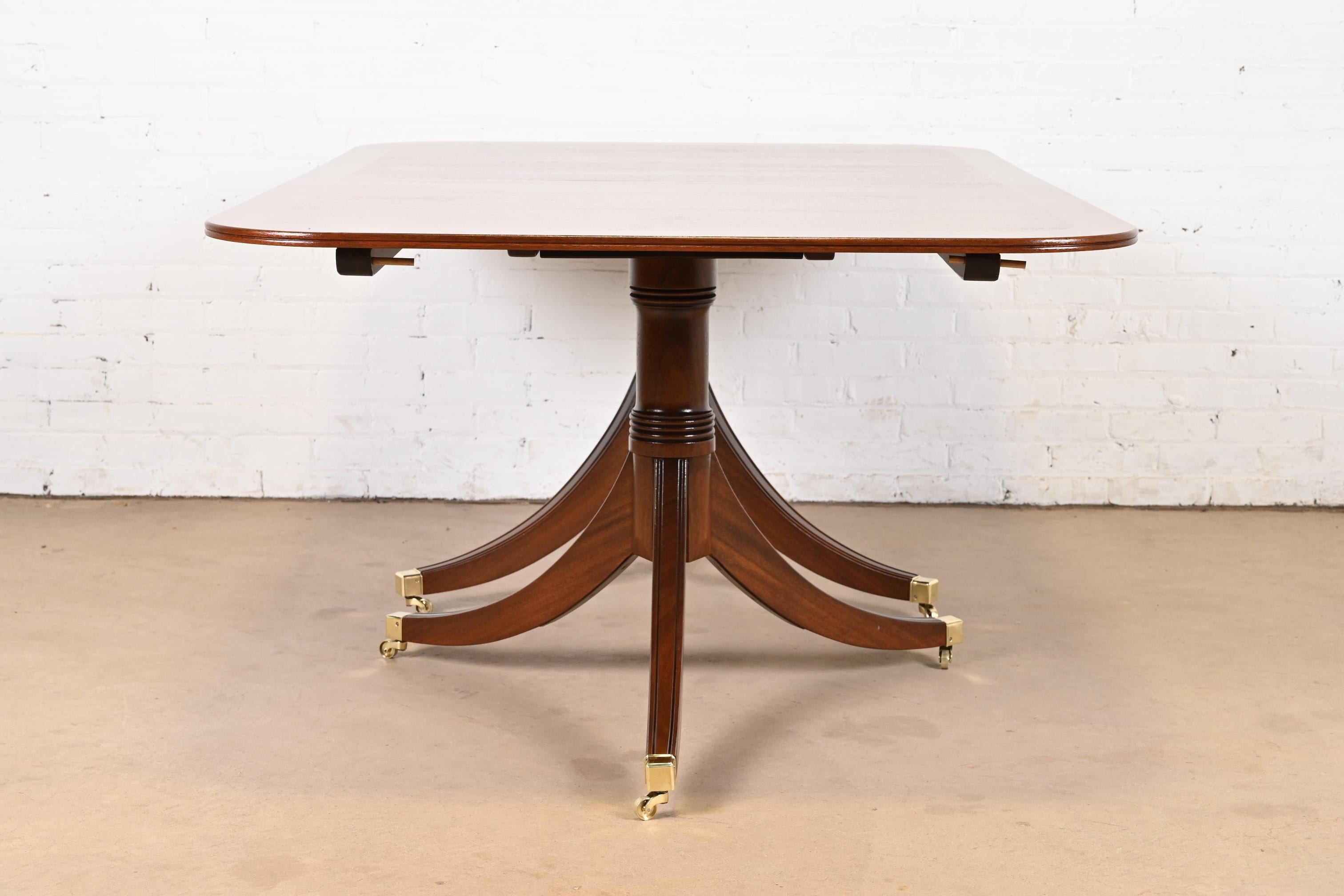 Baker Furniture Style Georgian Banded Mahogany Double Pedestal Dining Table 6