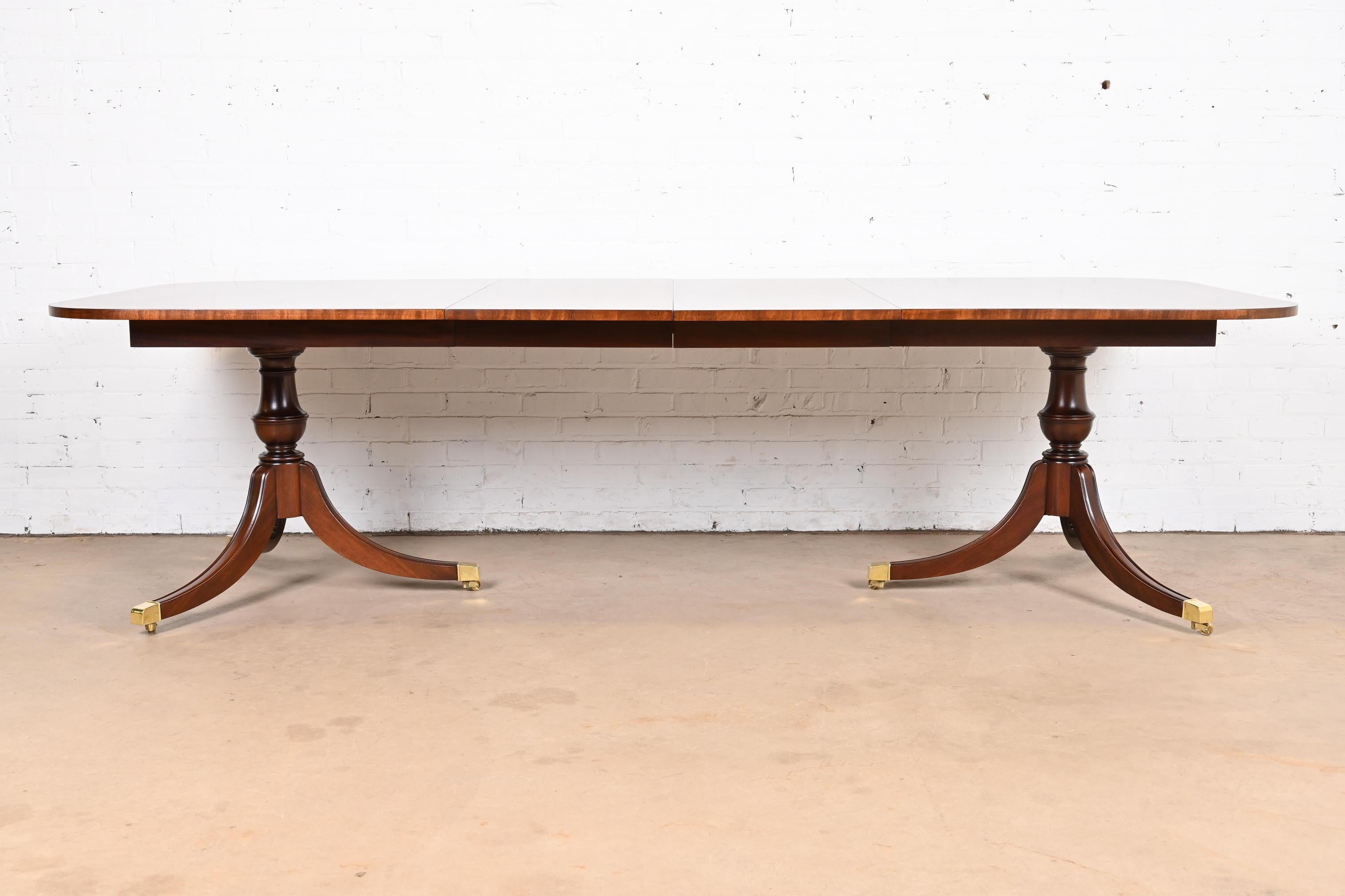 American Baker Furniture Style Georgian Banded Mahogany Double Pedestal Dining Table