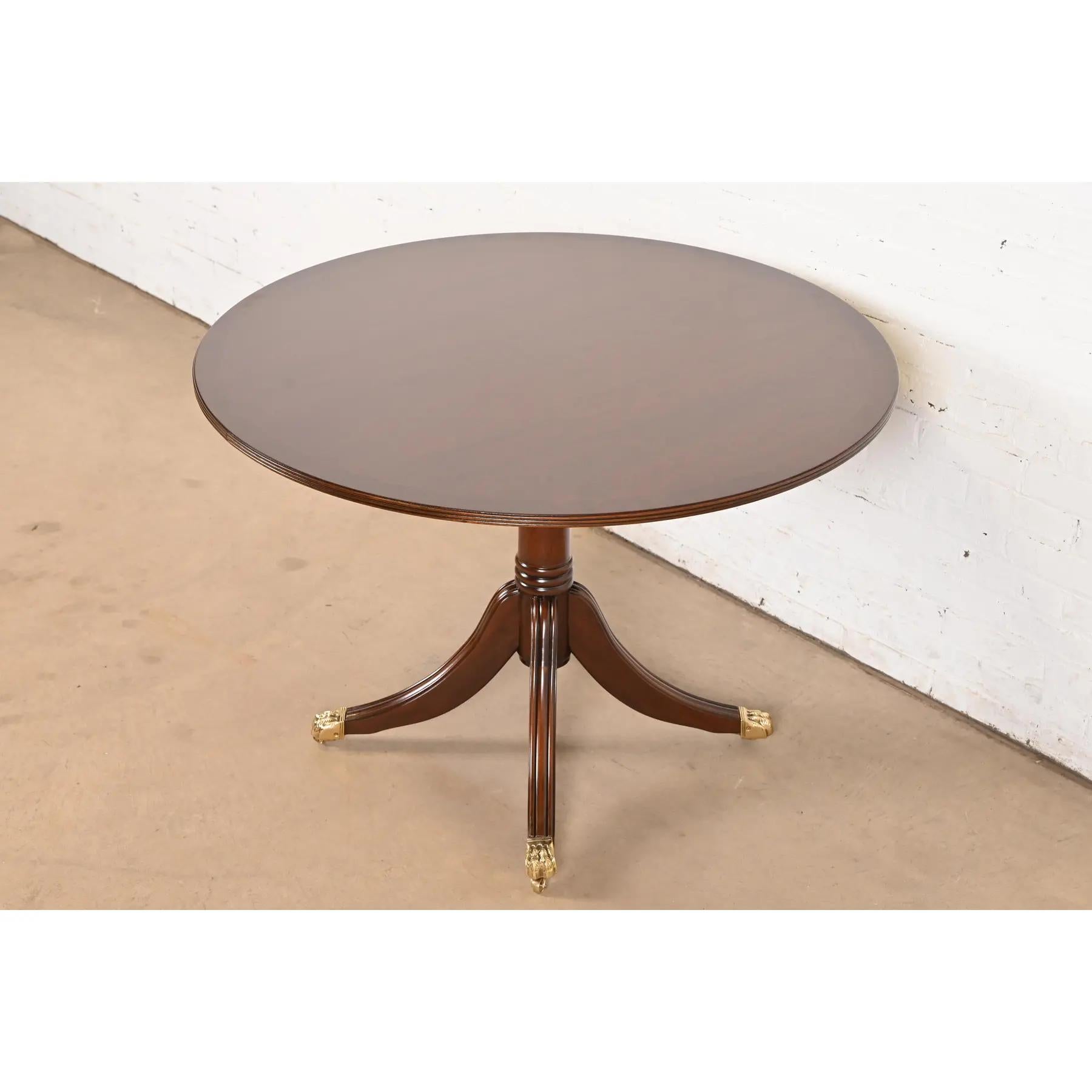 Baker Furniture Style Georgian Banded Mahogany Flip Top Dining, Refinished In Good Condition For Sale In South Bend, IN