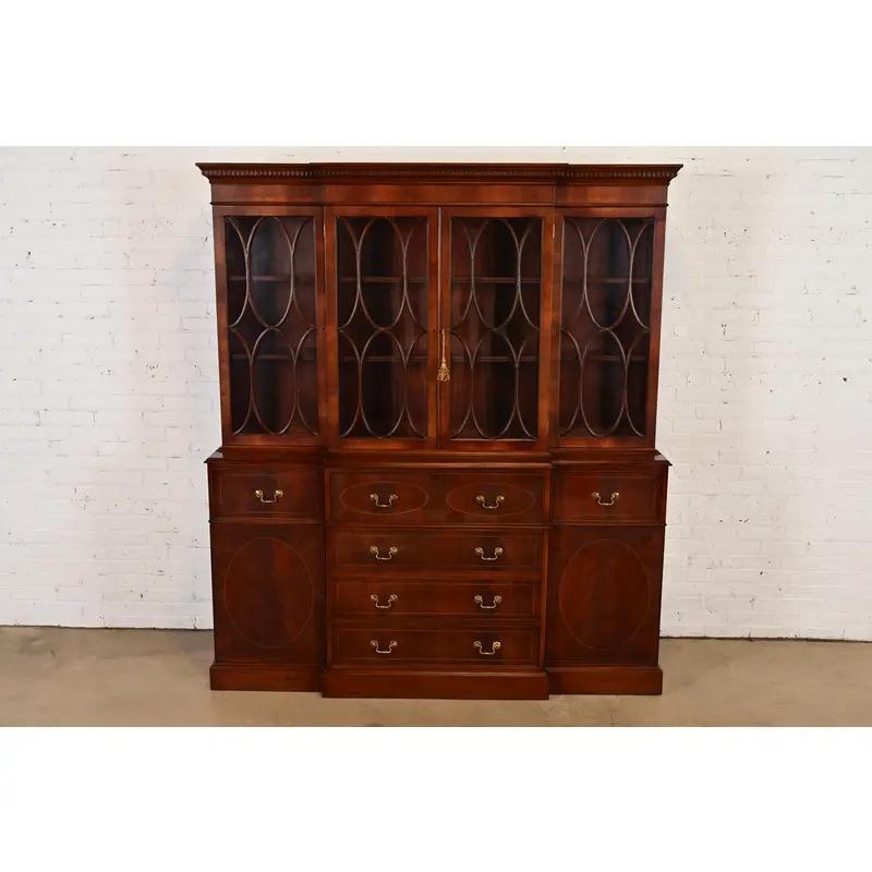 American Baker Furniture Style Georgian Carved Flame Mahogany Breakfront Bookcase Cabinet For Sale