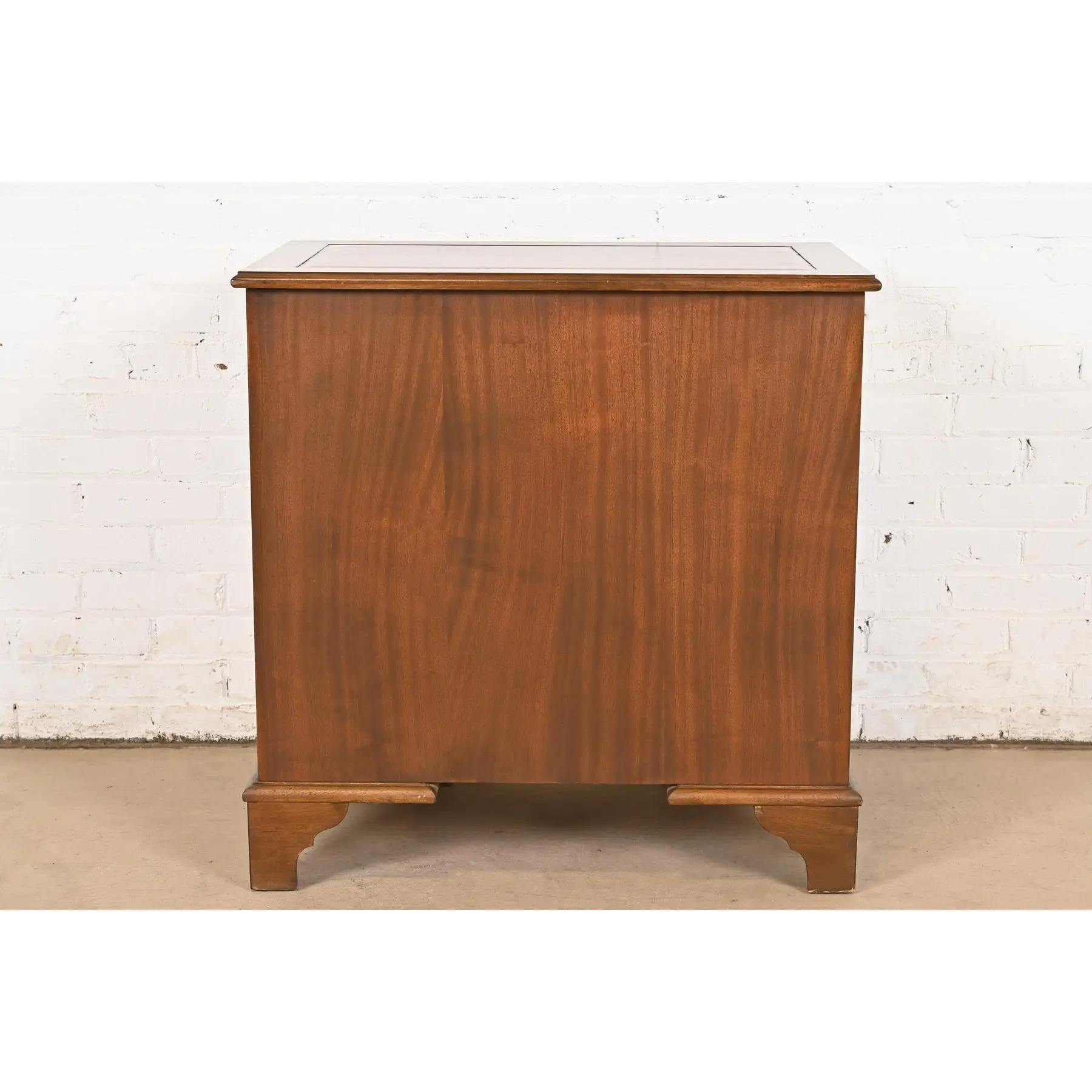Baker Furniture Style Georgian Flame Mahogany Writing Desk, Circa 1940s For Sale 8