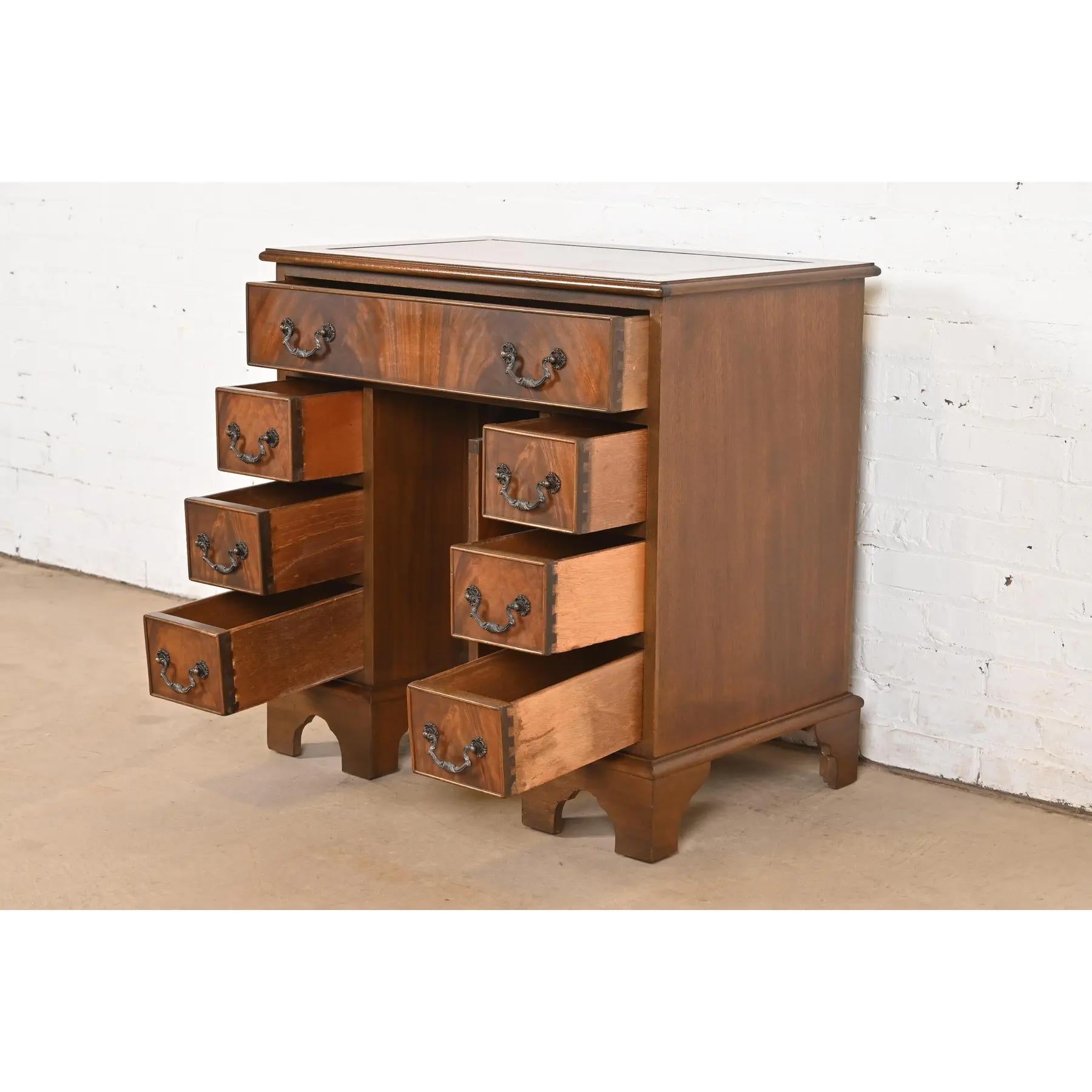 Baker Furniture Style Georgian Flame Mahogany Writing Desk, Circa 1940s For Sale 1