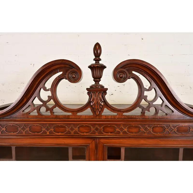 Mobile Baker in stile georgiano in mogano, armadio libreria a scomparsa, CIRCA 1960 in vendita 3