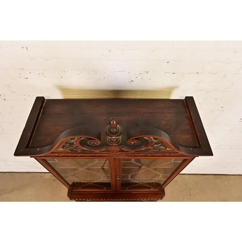 Mobile Baker in stile georgiano in mogano, armadio libreria a scomparsa, CIRCA 1960 in vendita 4