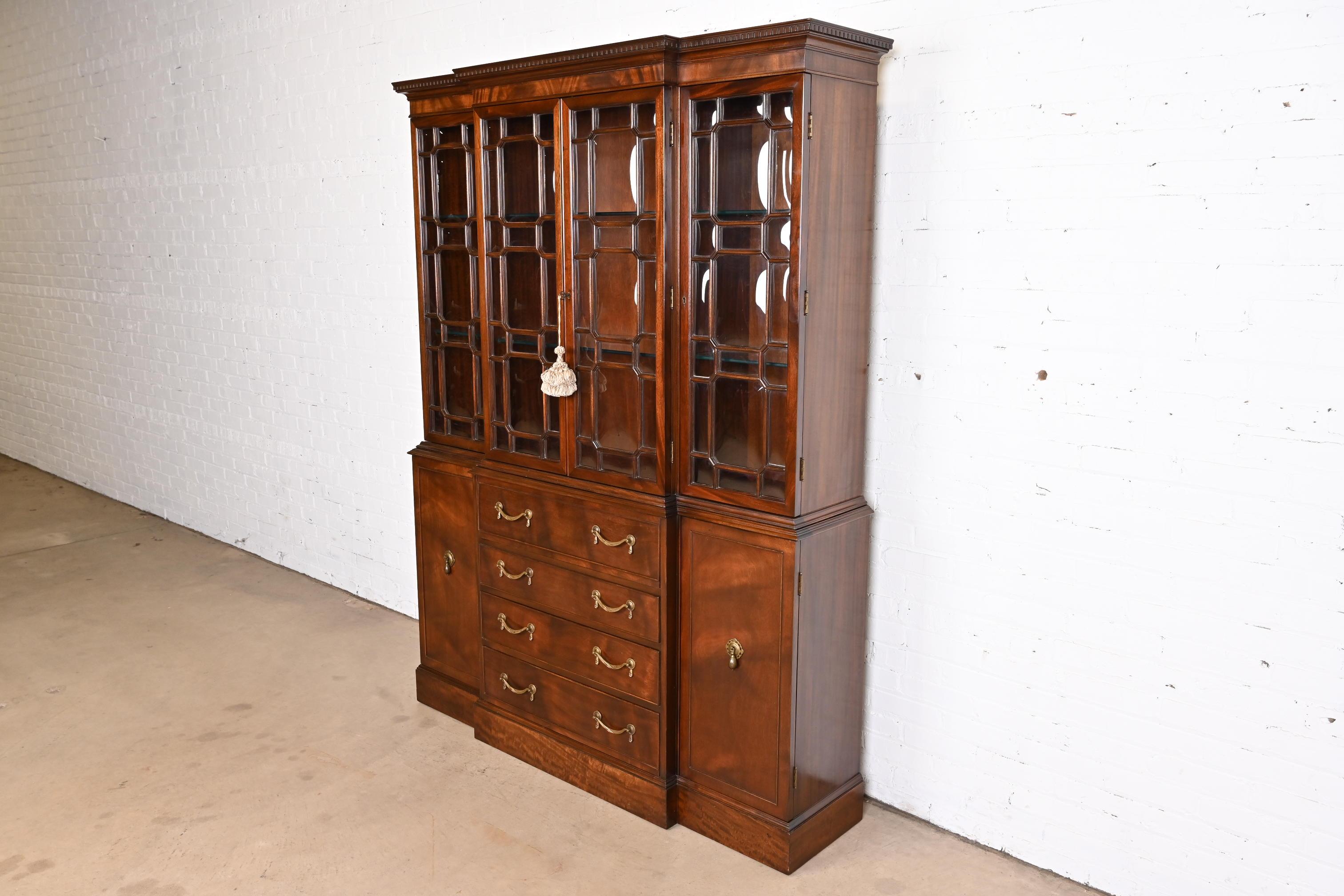 Baker Furniture Style Georgian Mahogany Breakfront Bookcase with Secretary Desk In Good Condition In South Bend, IN