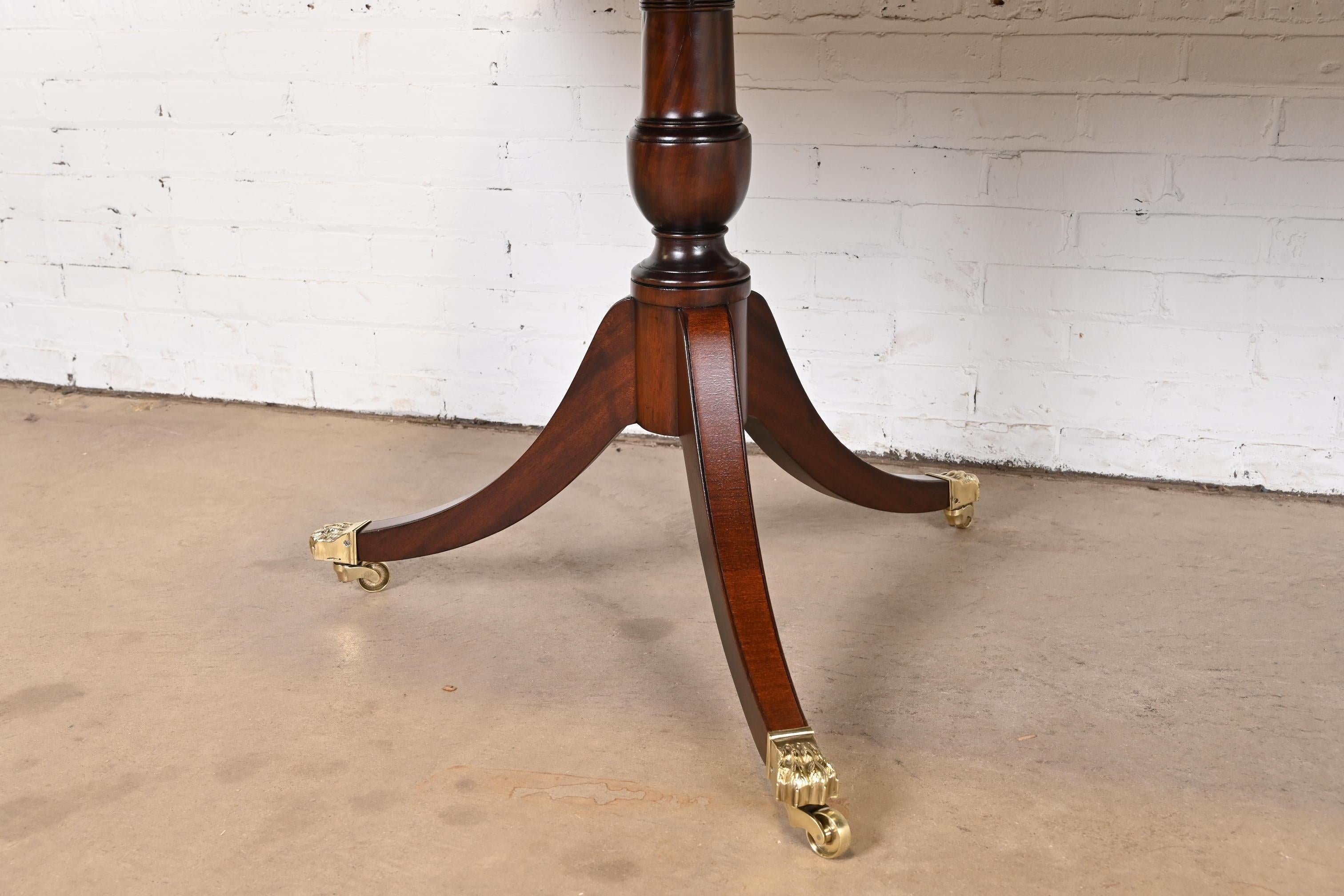 Baker Furniture Style Georgian Mahogany Double Pedestal Dining Table, Refinished For Sale 4