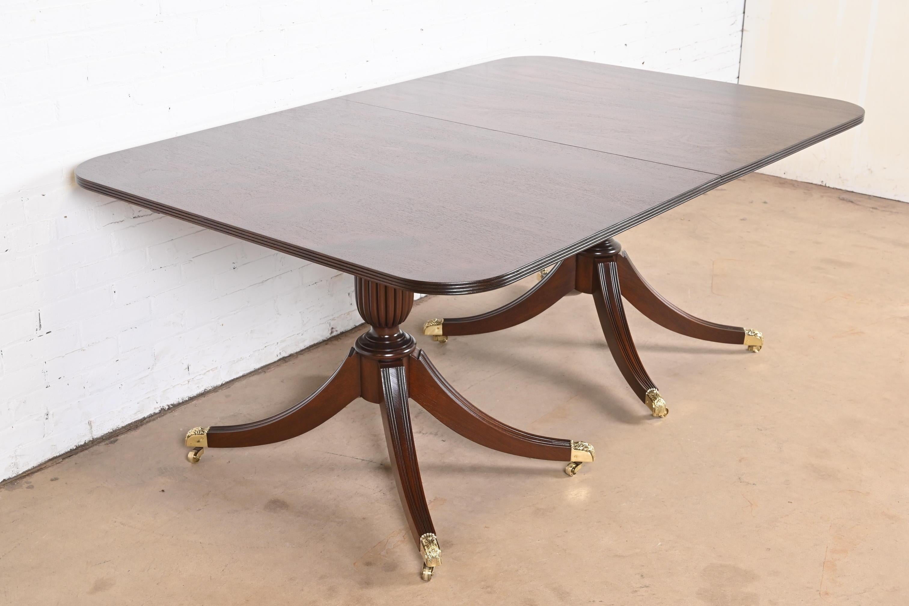 Baker Furniture Style Georgian Mahogany Double Pedestal Dining Table, Refinished For Sale 5